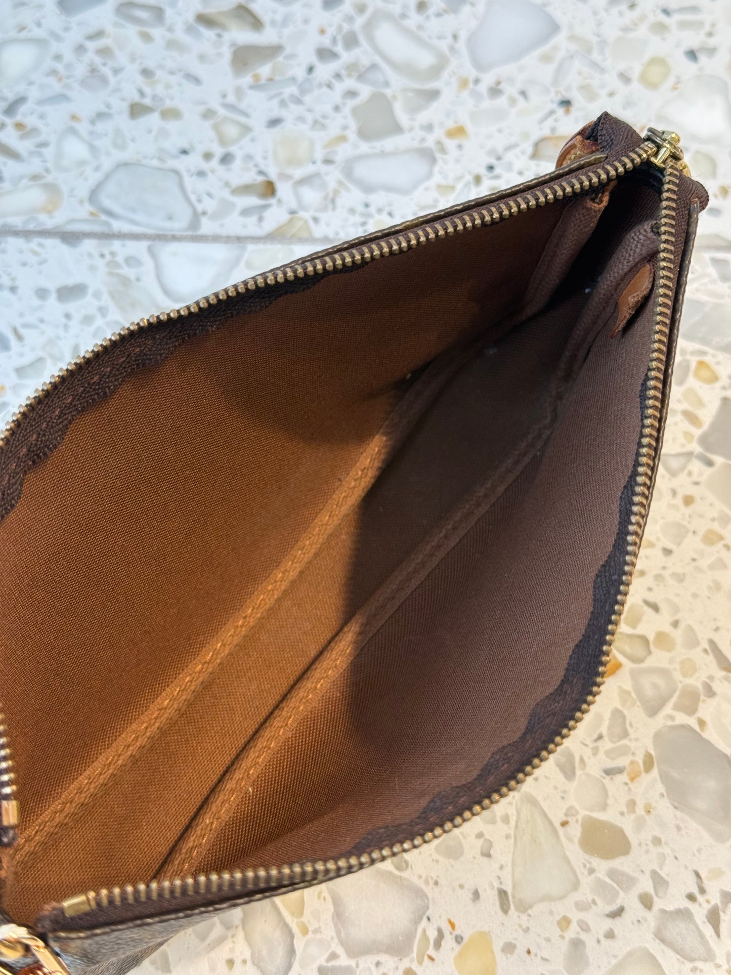 Louis Vuitton Pochette