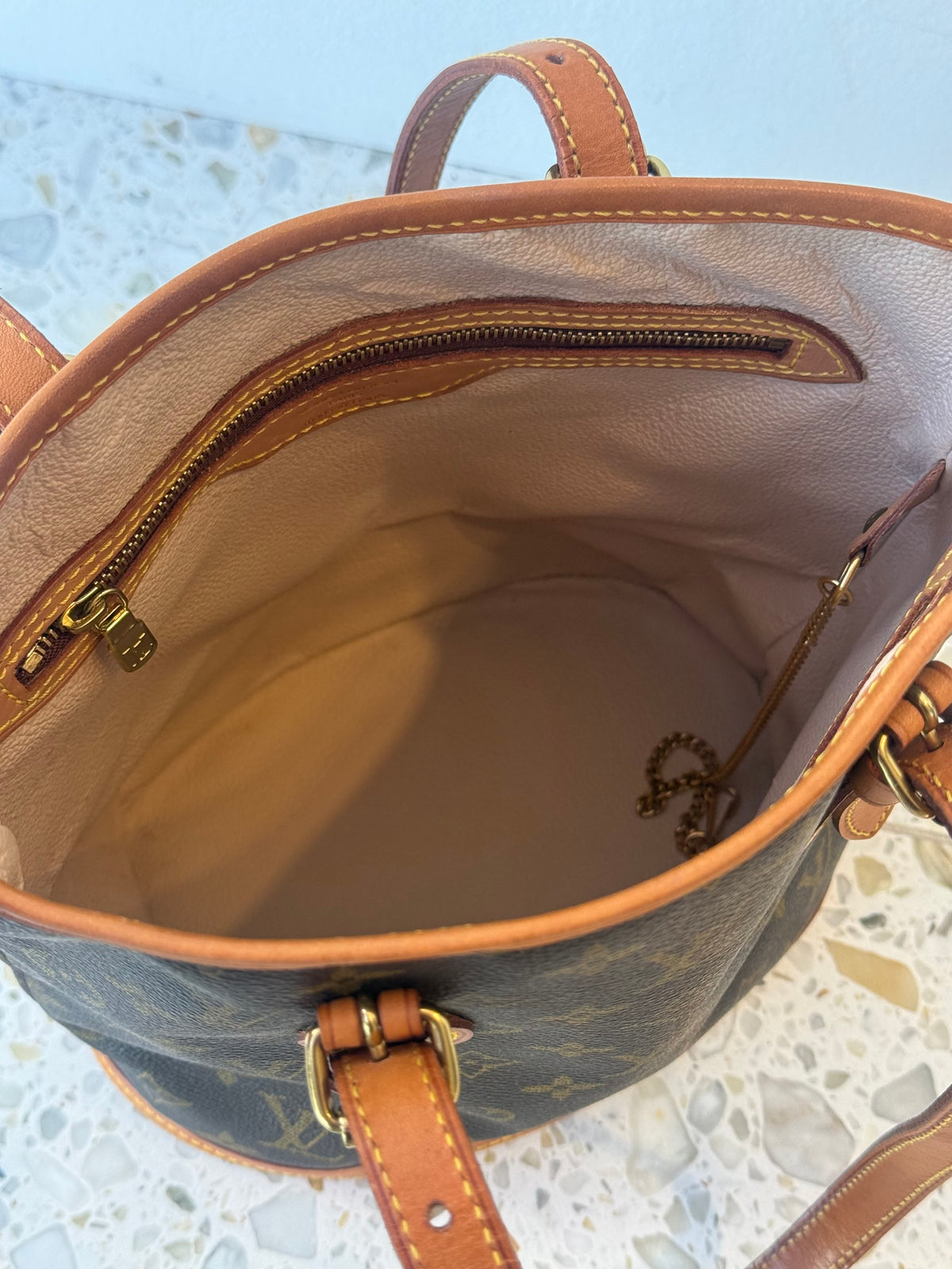 Louis Vuitton Bucket PM
