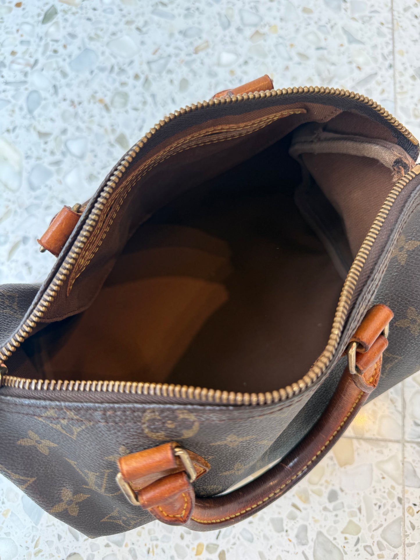 Louis Vuitton Speedy 25