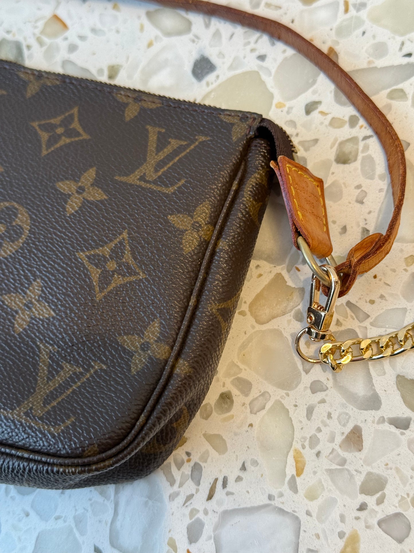Louis Vuitton Pochette