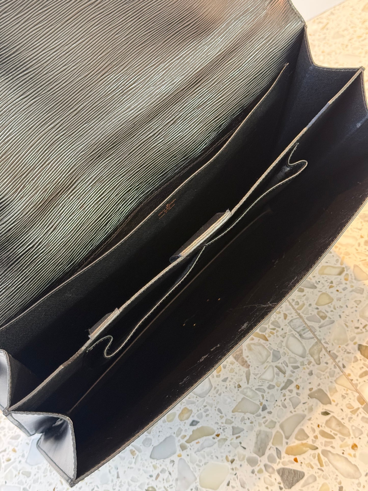 Louis Vuitton Serviette Conseiller
