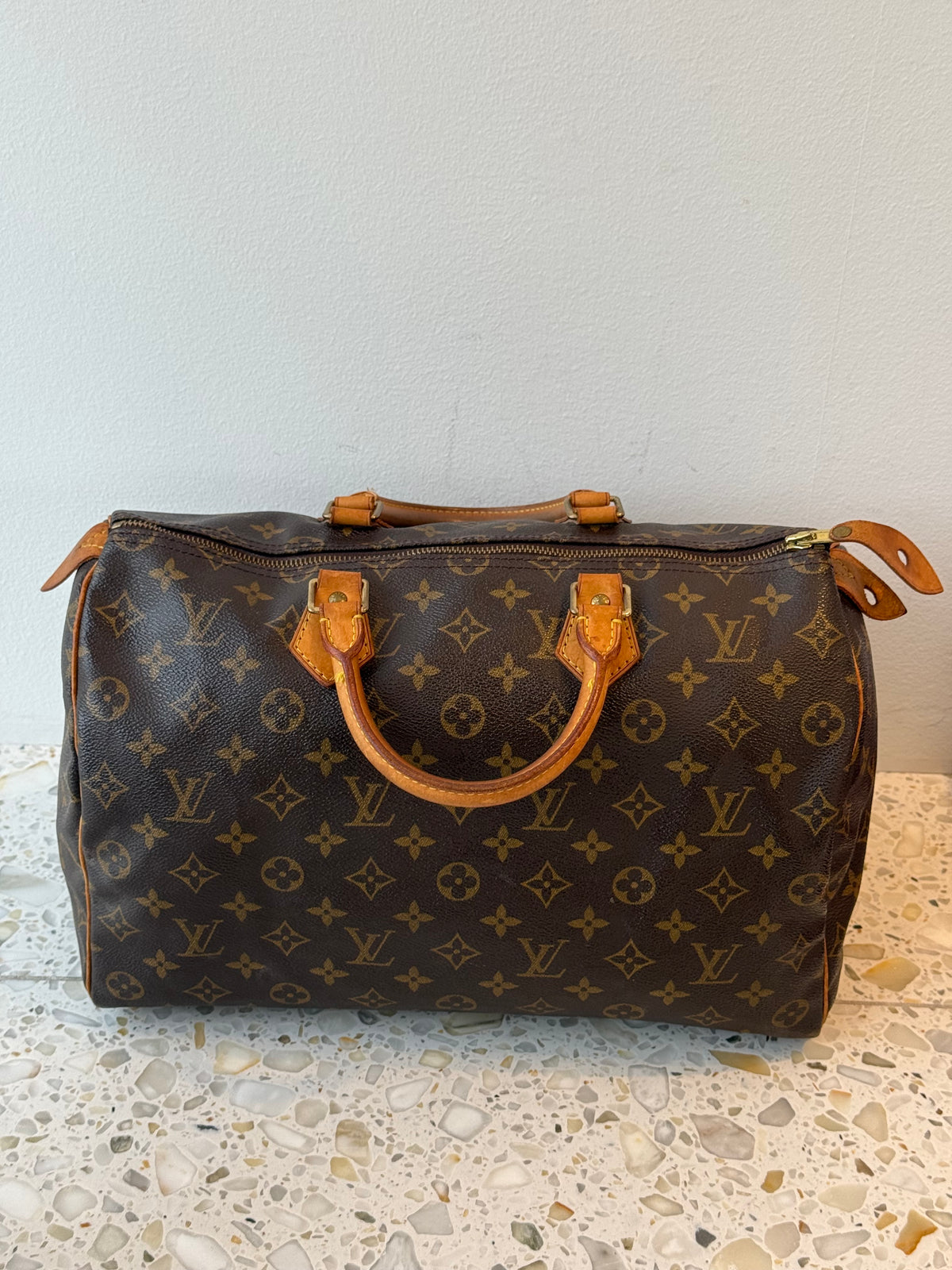 Louis Vuitton Speedy 35