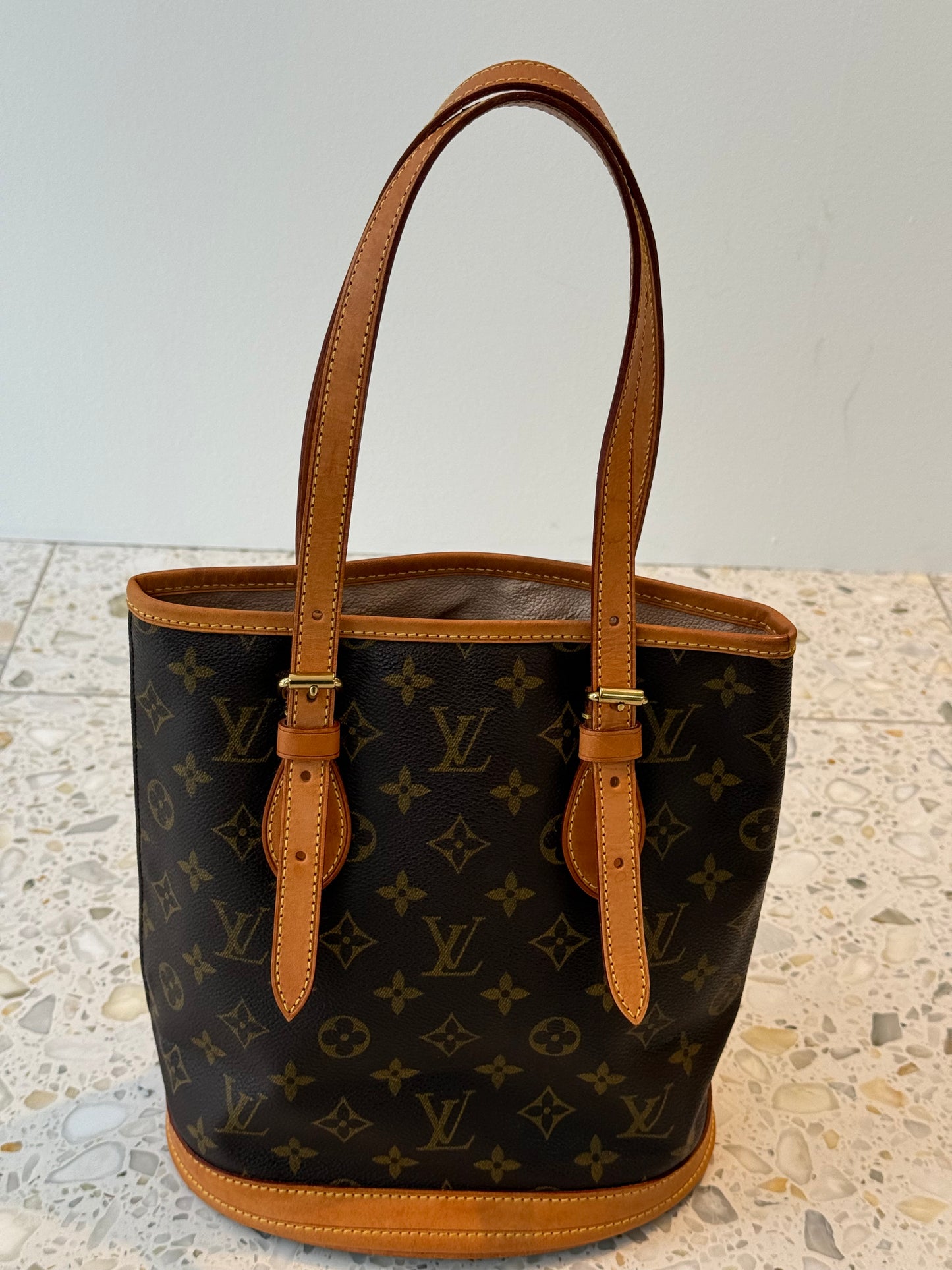 Louis Vuitton Bucket PM