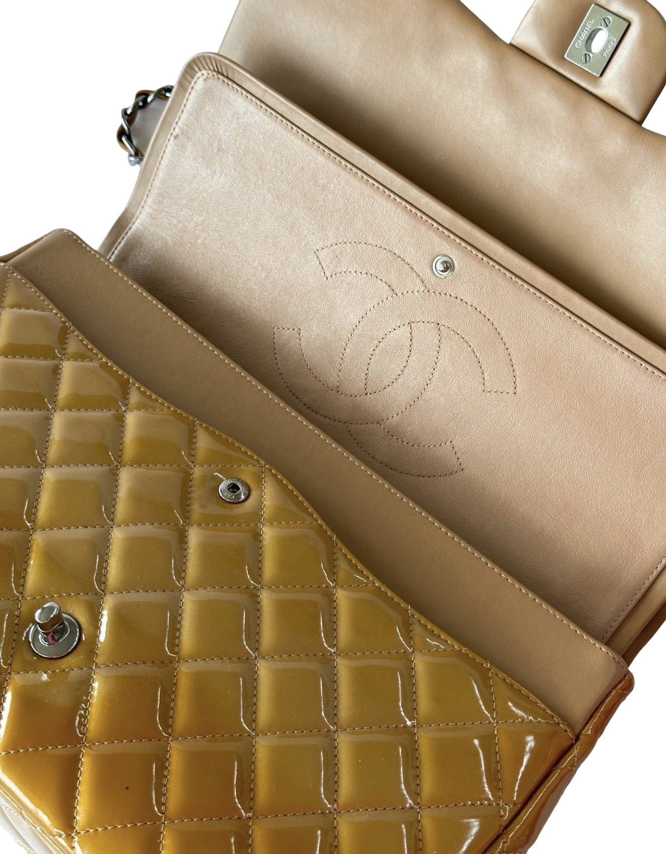 Chanel Maxi