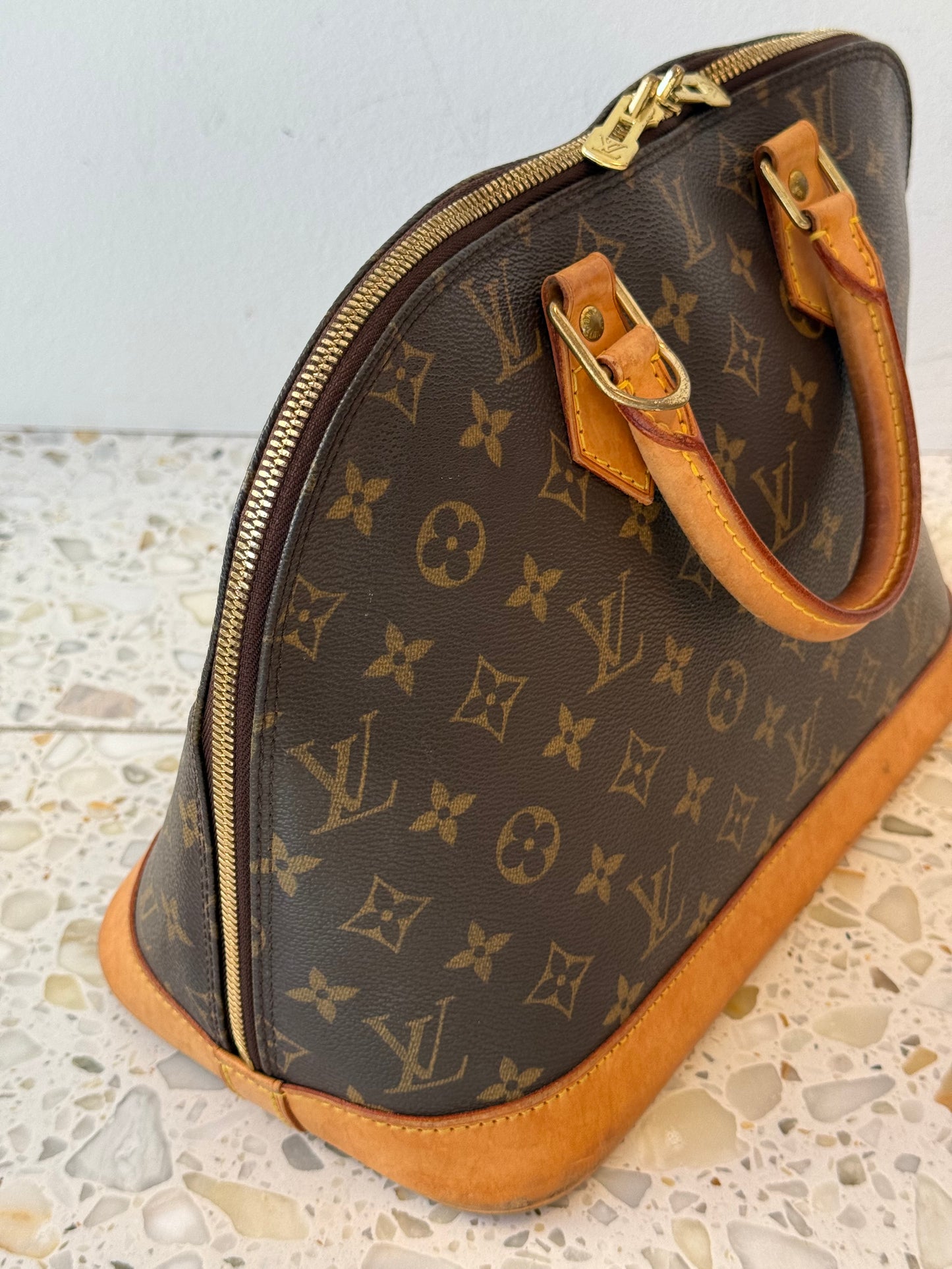 Louis Vuitton Alma