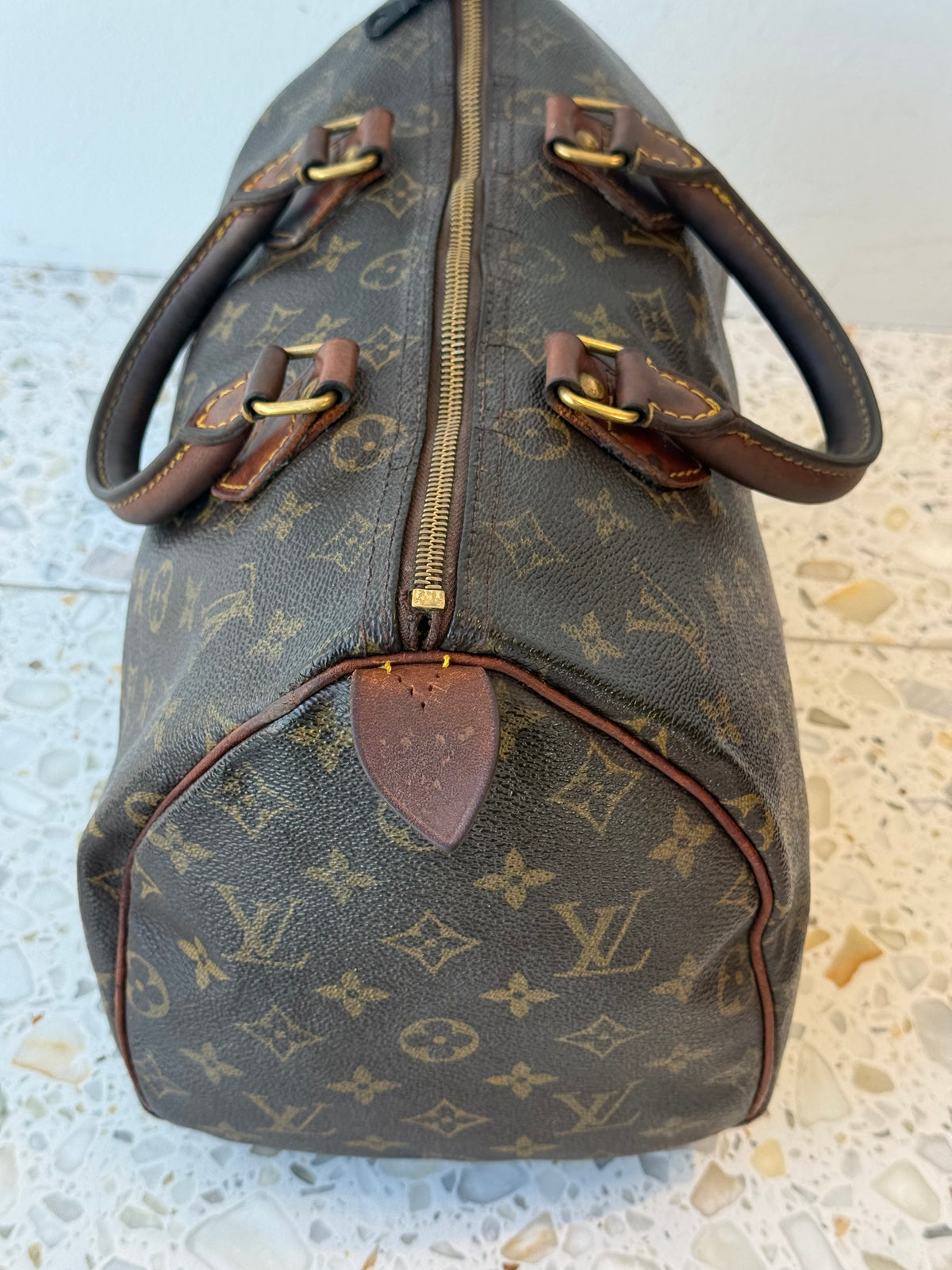AUKSJON: LOUIS VUITTON SPEEDY 30