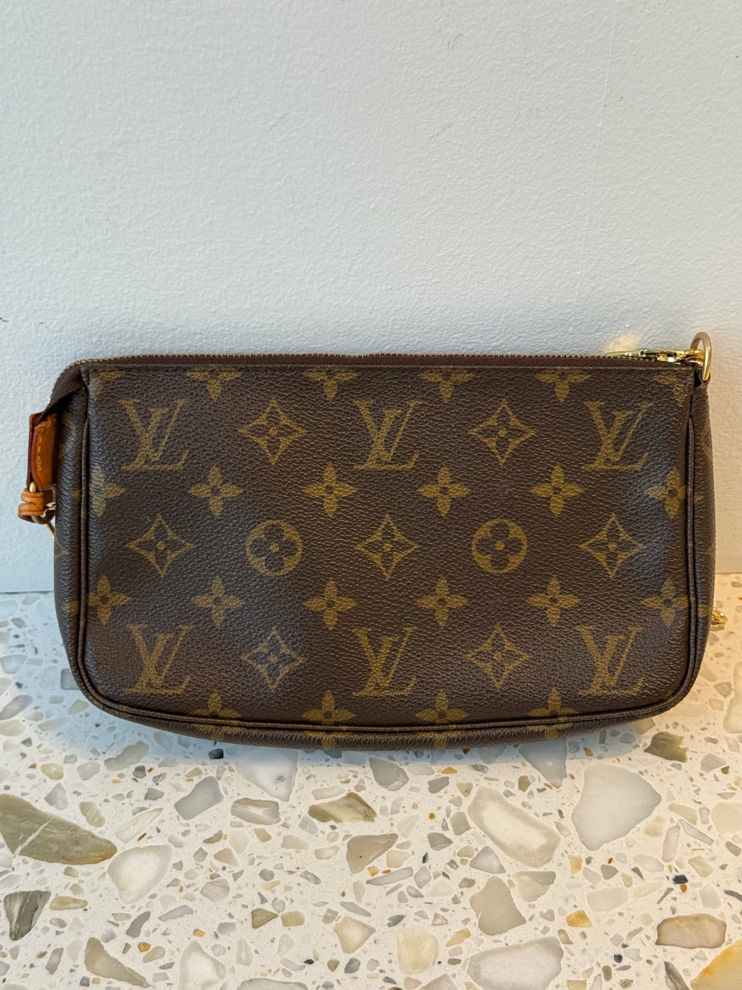 Louis Vuitton Pochette