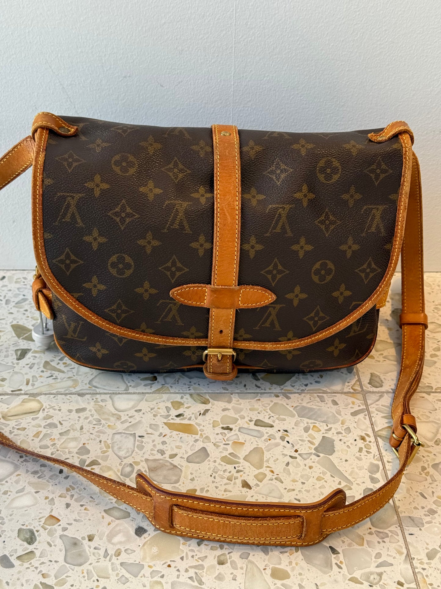 Louis Vuitton Saumur