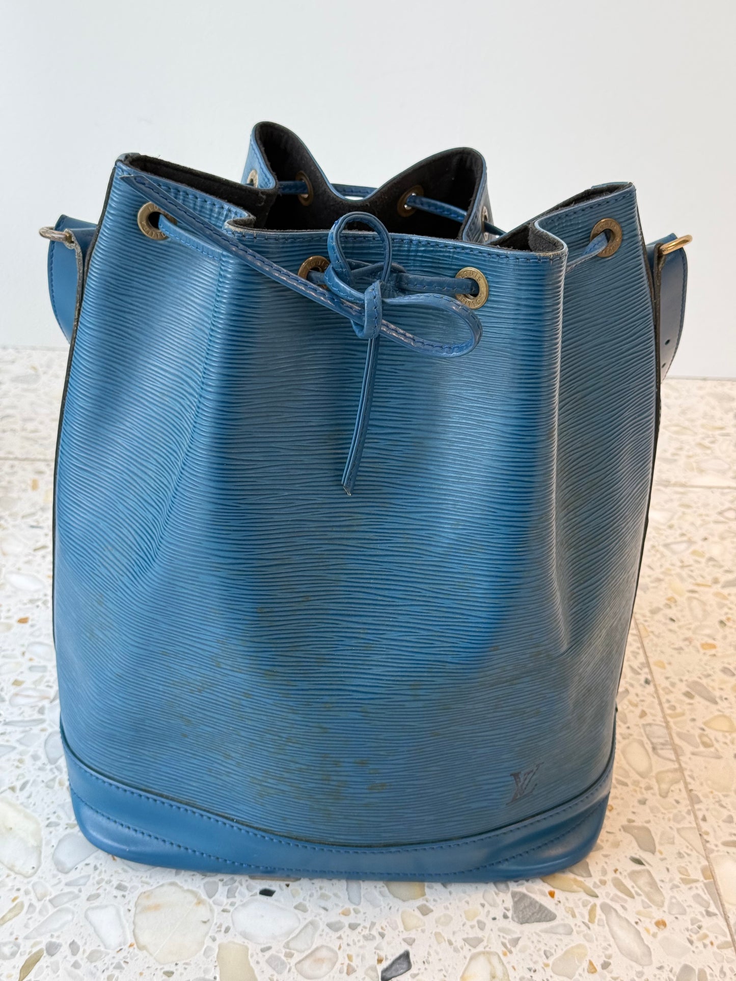 Louis Vuitton Epi Noé GM