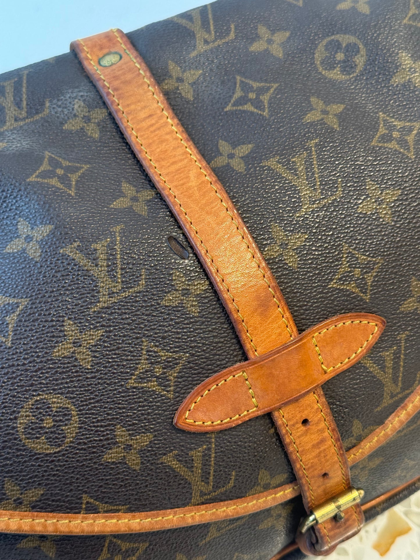 Louis Vuitton Saumur