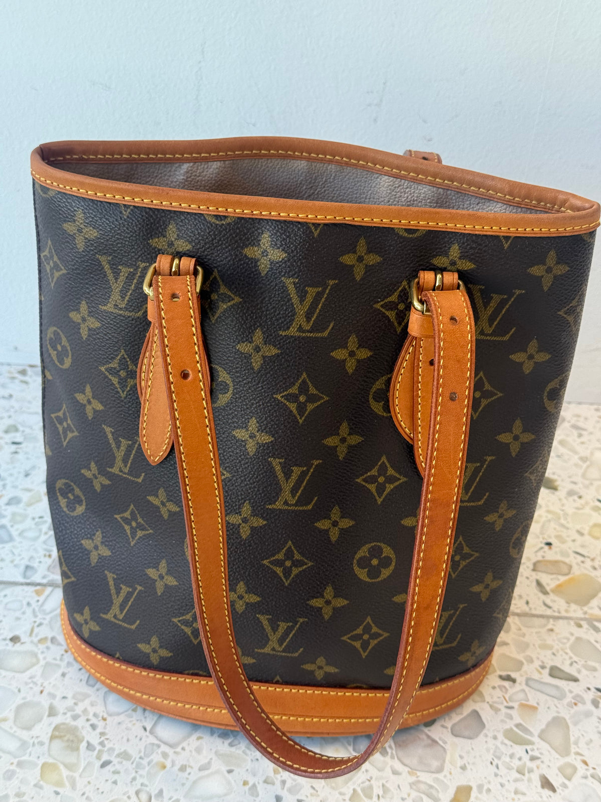 Louis Vuitton Bucket PM