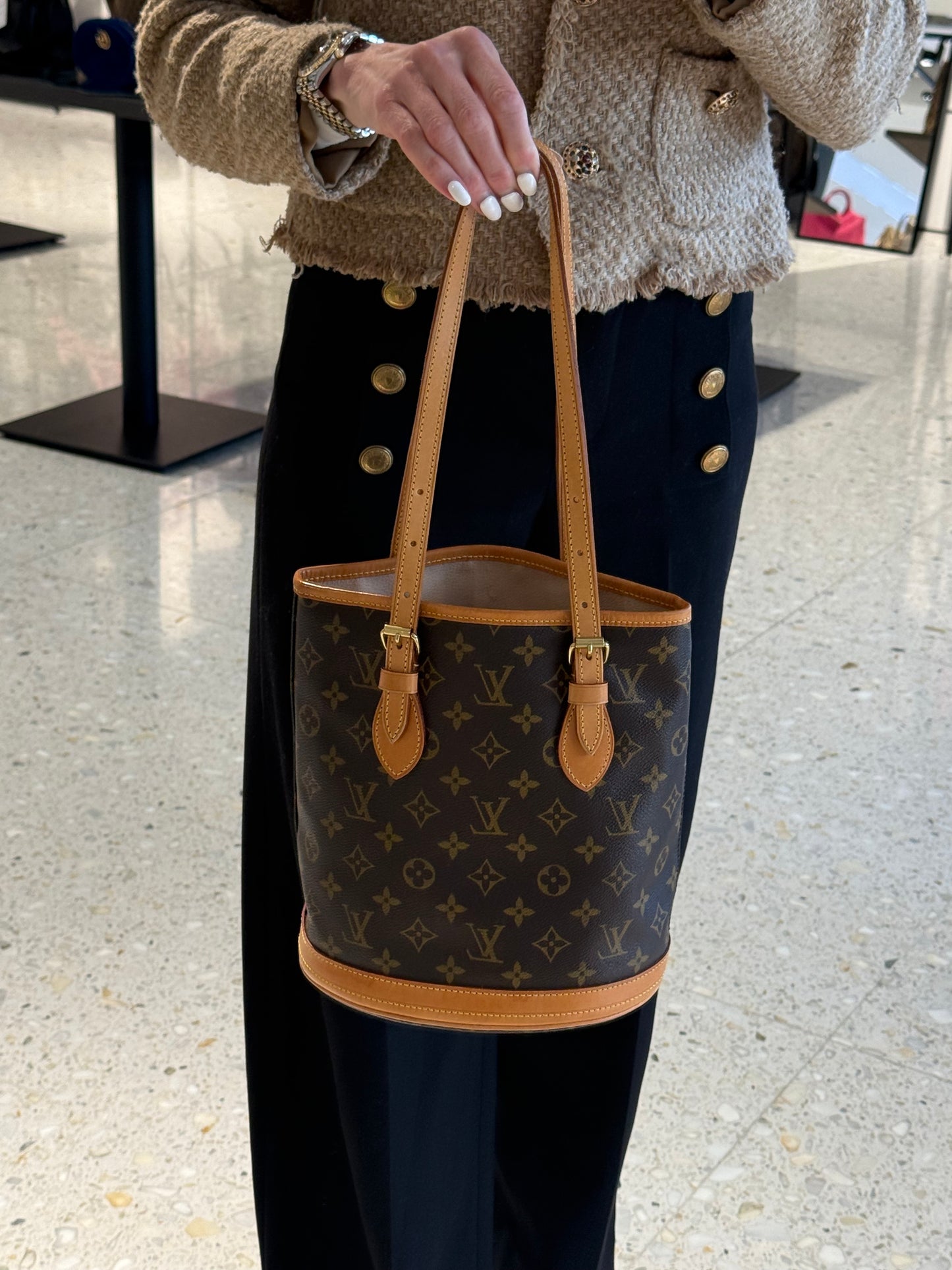 Louis Vuitton Bucket PM