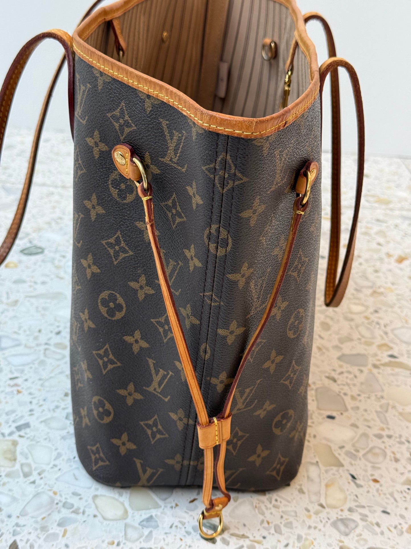 Louis Vuitton Neverfull MM