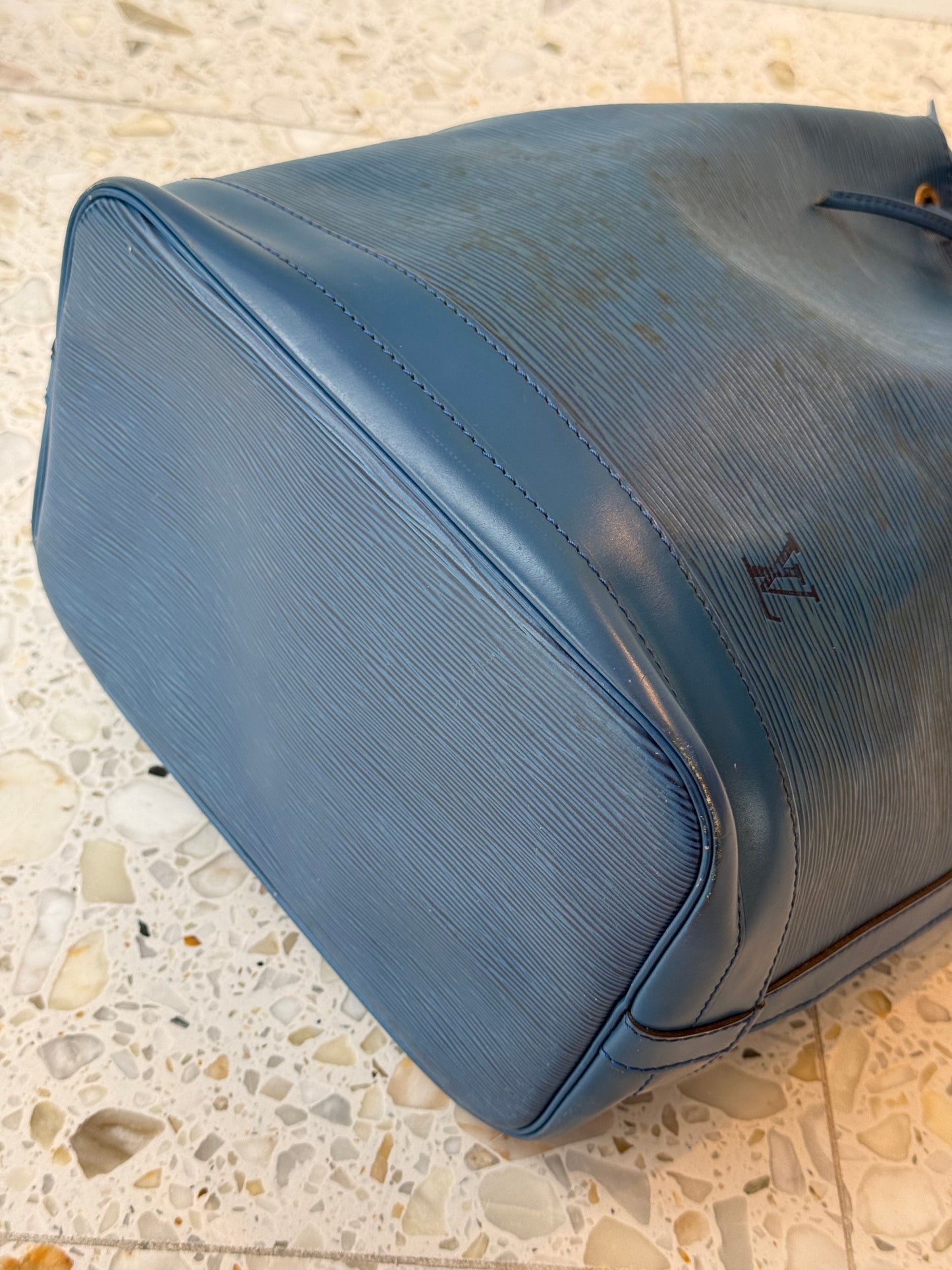 Louis Vuitton Epi Noé GM