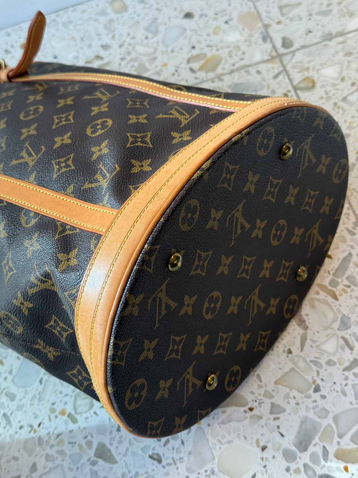 Louis Vuitton Bucket GM