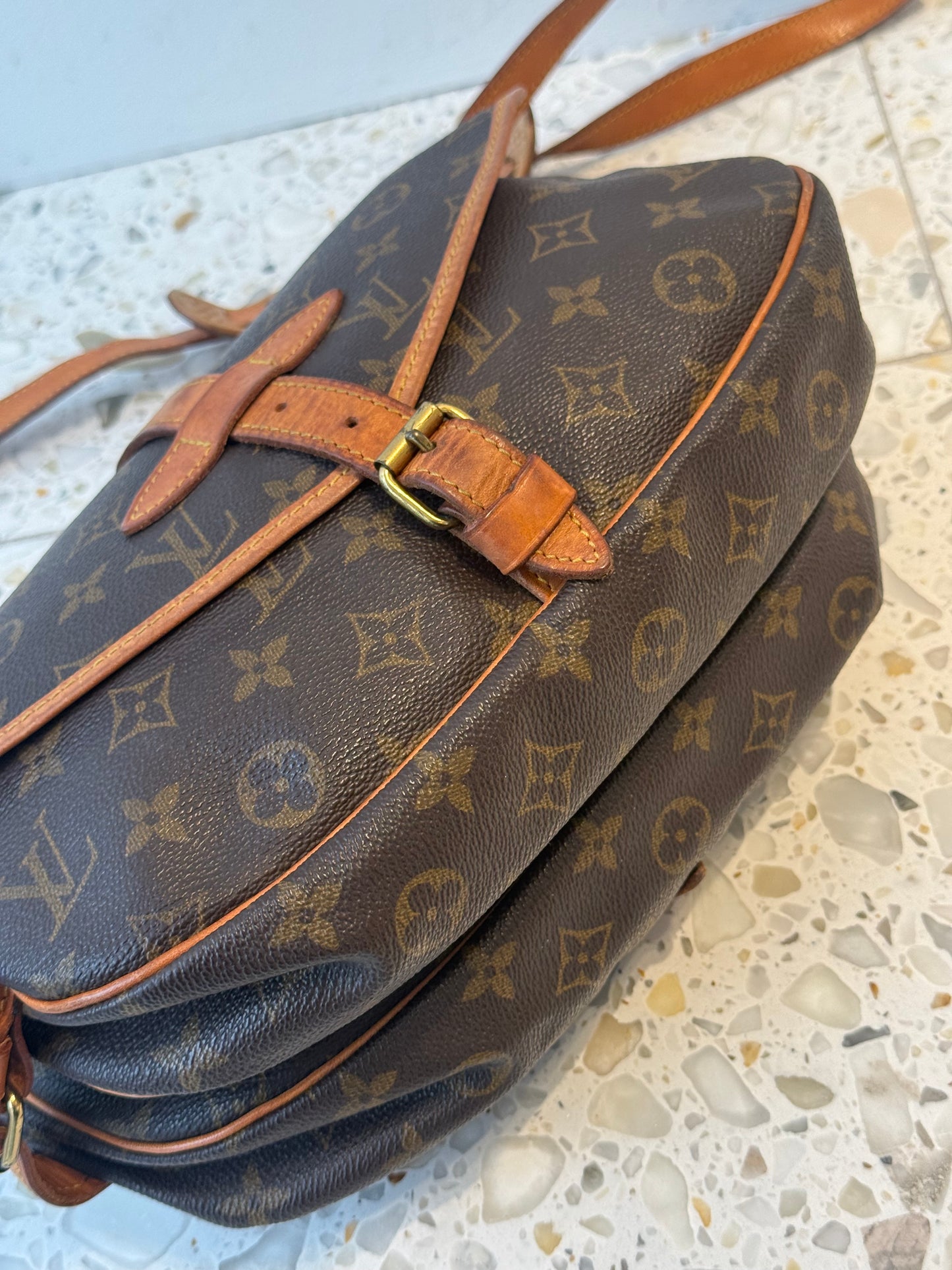 Louis Vuitton Saumur