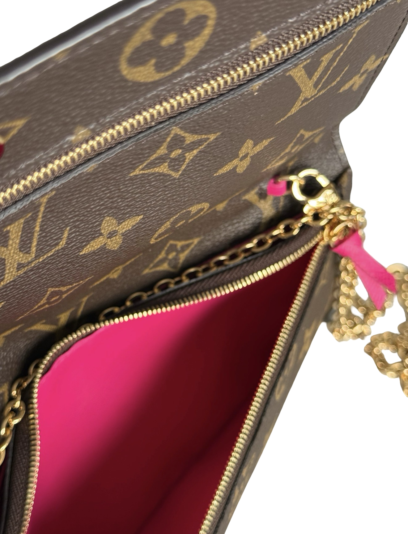 Louis Vuitton Weekend Pochette