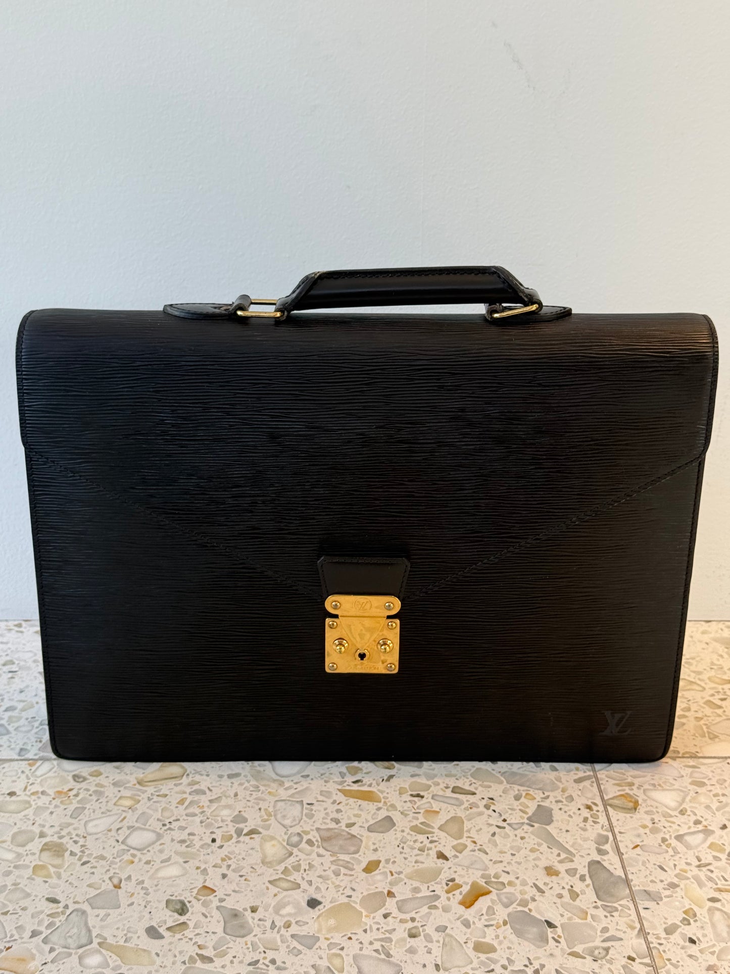 Louis Vuitton Serviette Conseiller