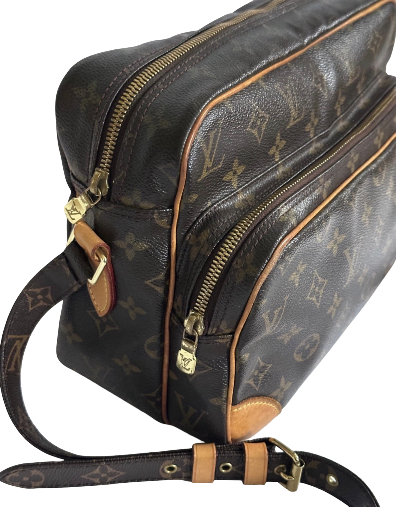 Louis Vuitton Nile Messenger