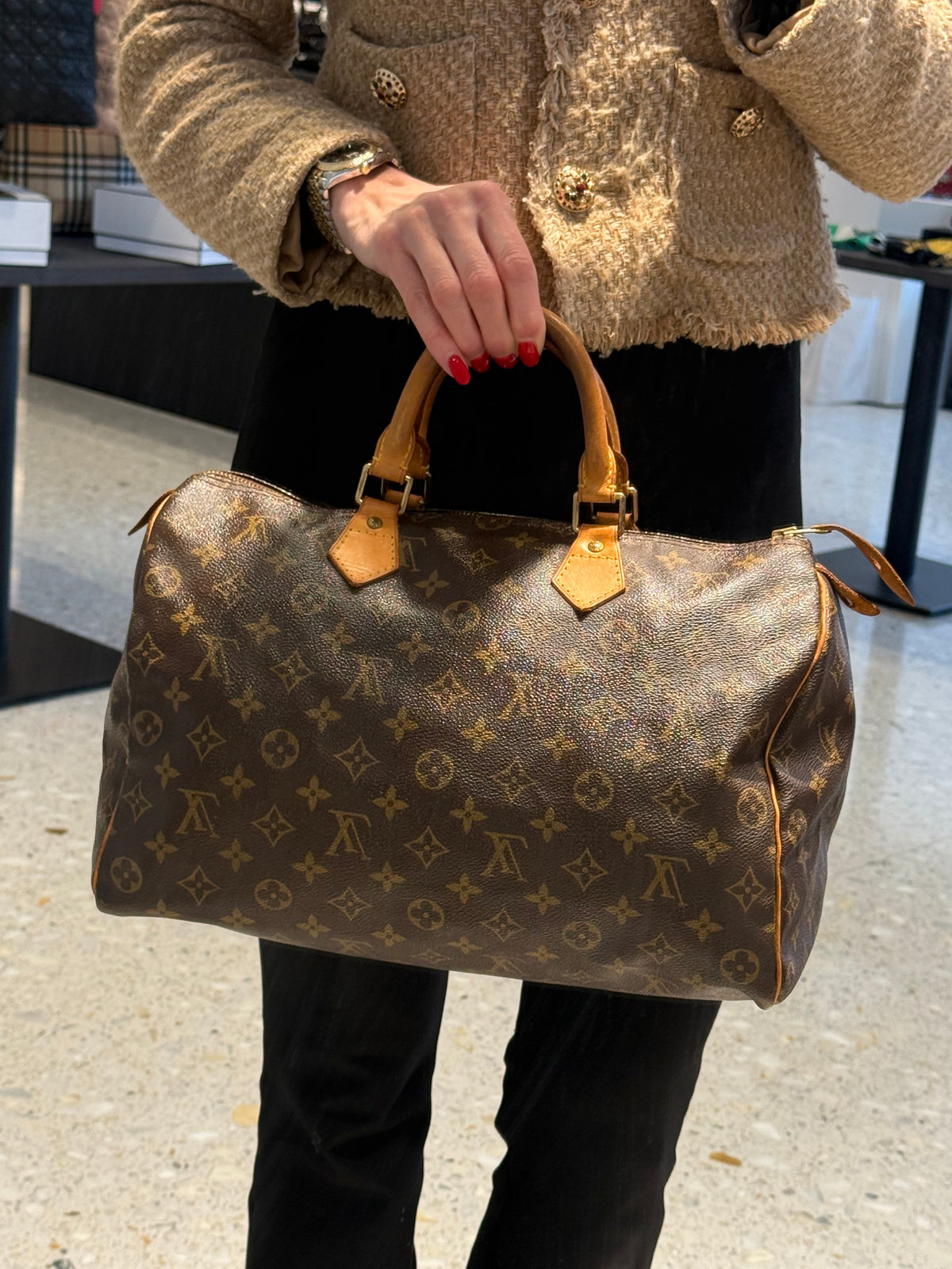 Louis Vuitton Speedy 35