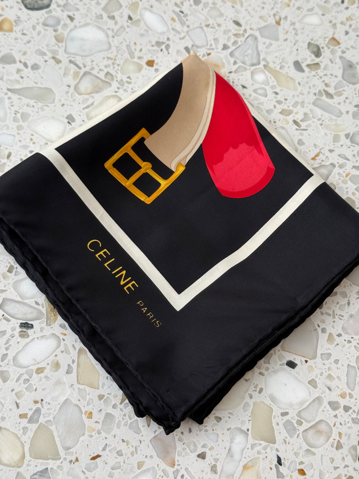 Celine Silkeskjerf
