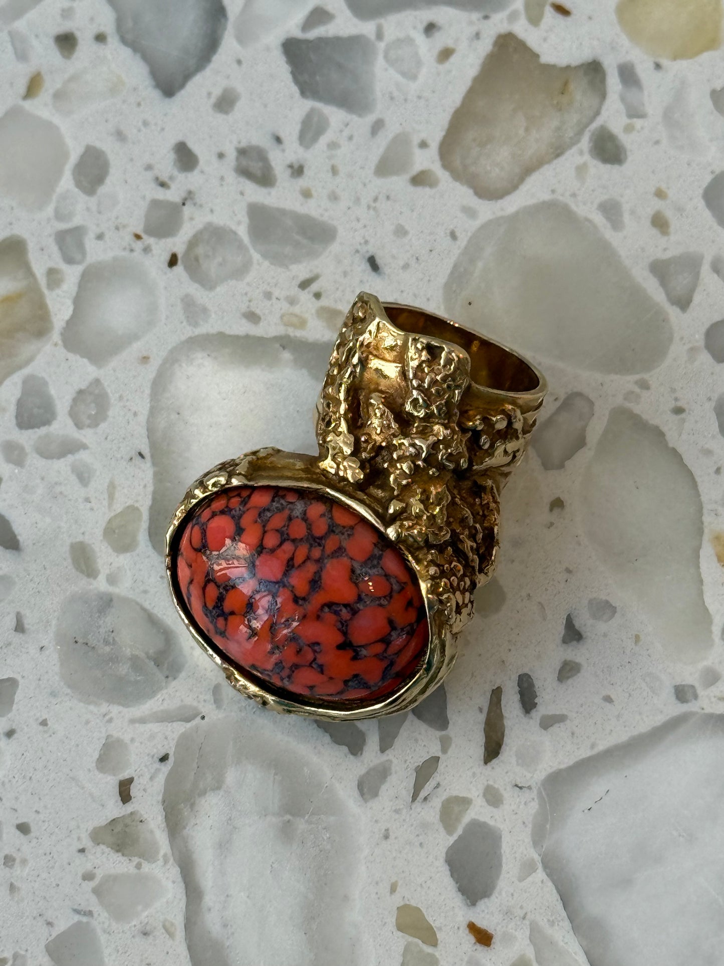YSL Arty Oval