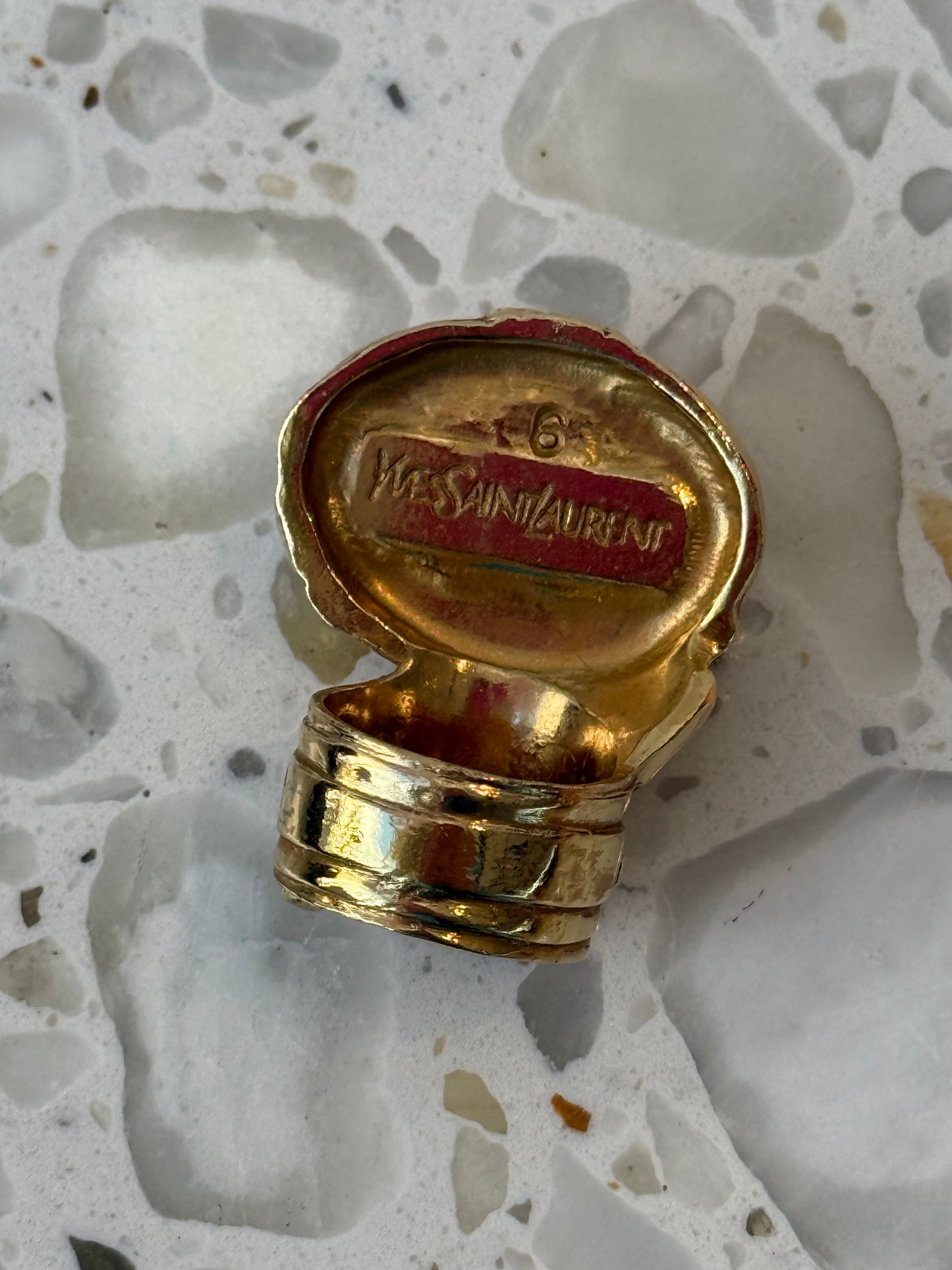 YSL Arty Oval