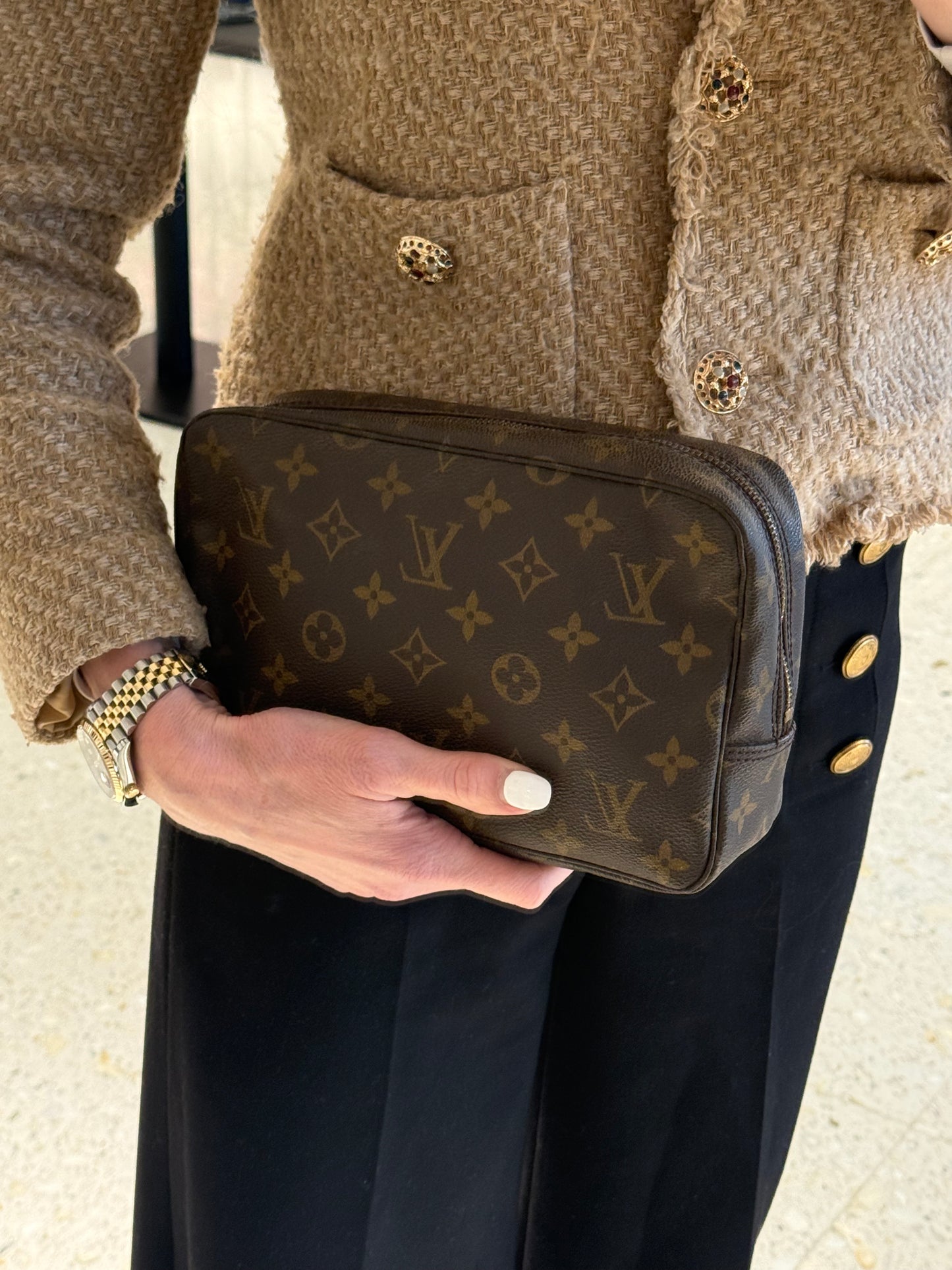Louis Vuitton Toiletry 23