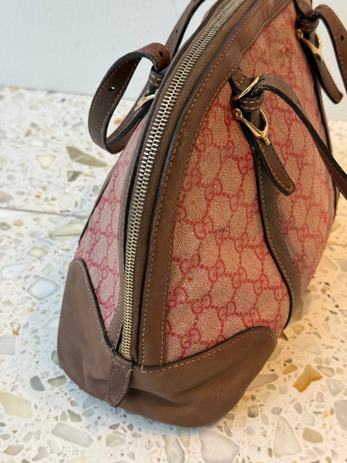 AUKSJON: GUCCI VESKE