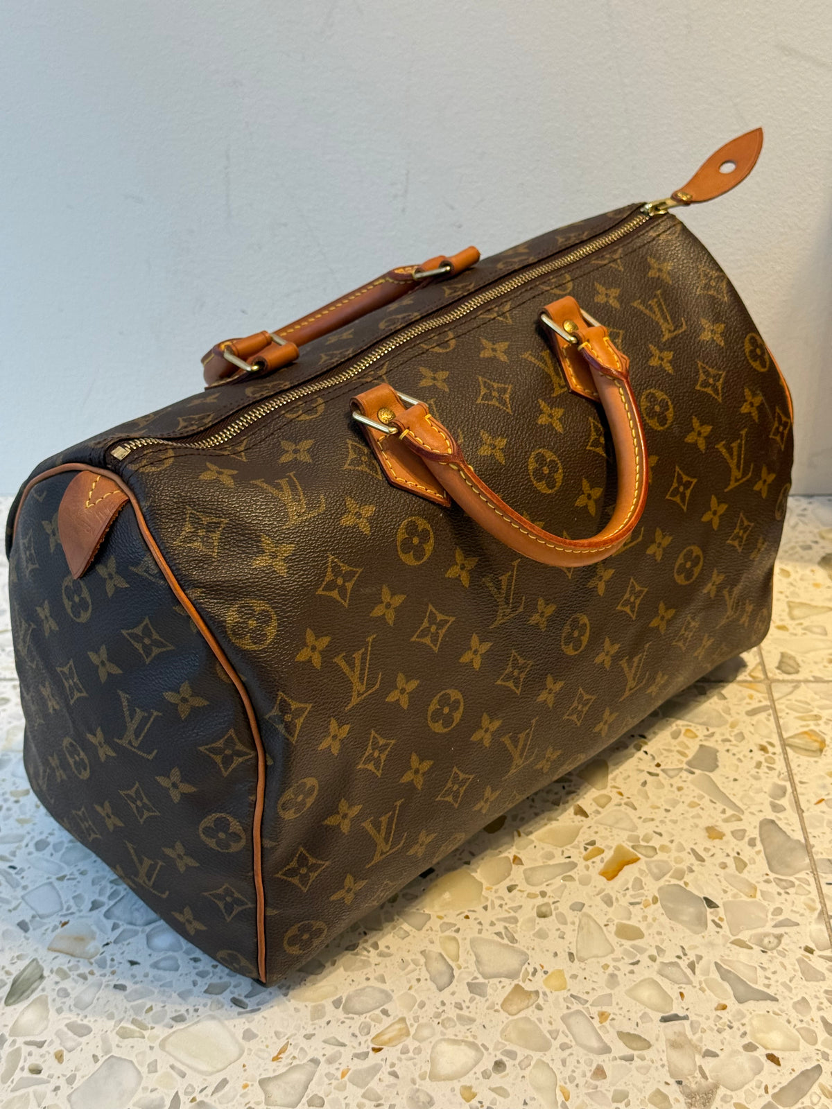 Louis Vuitton Speedy 35