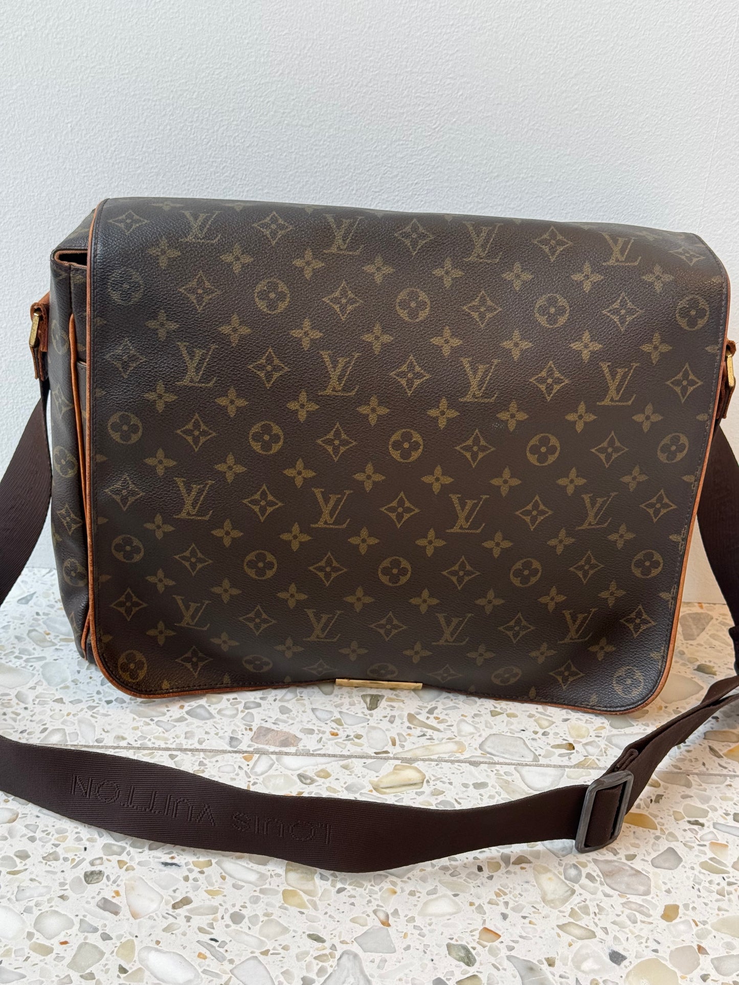 Louis Vuitton Messenger Bag