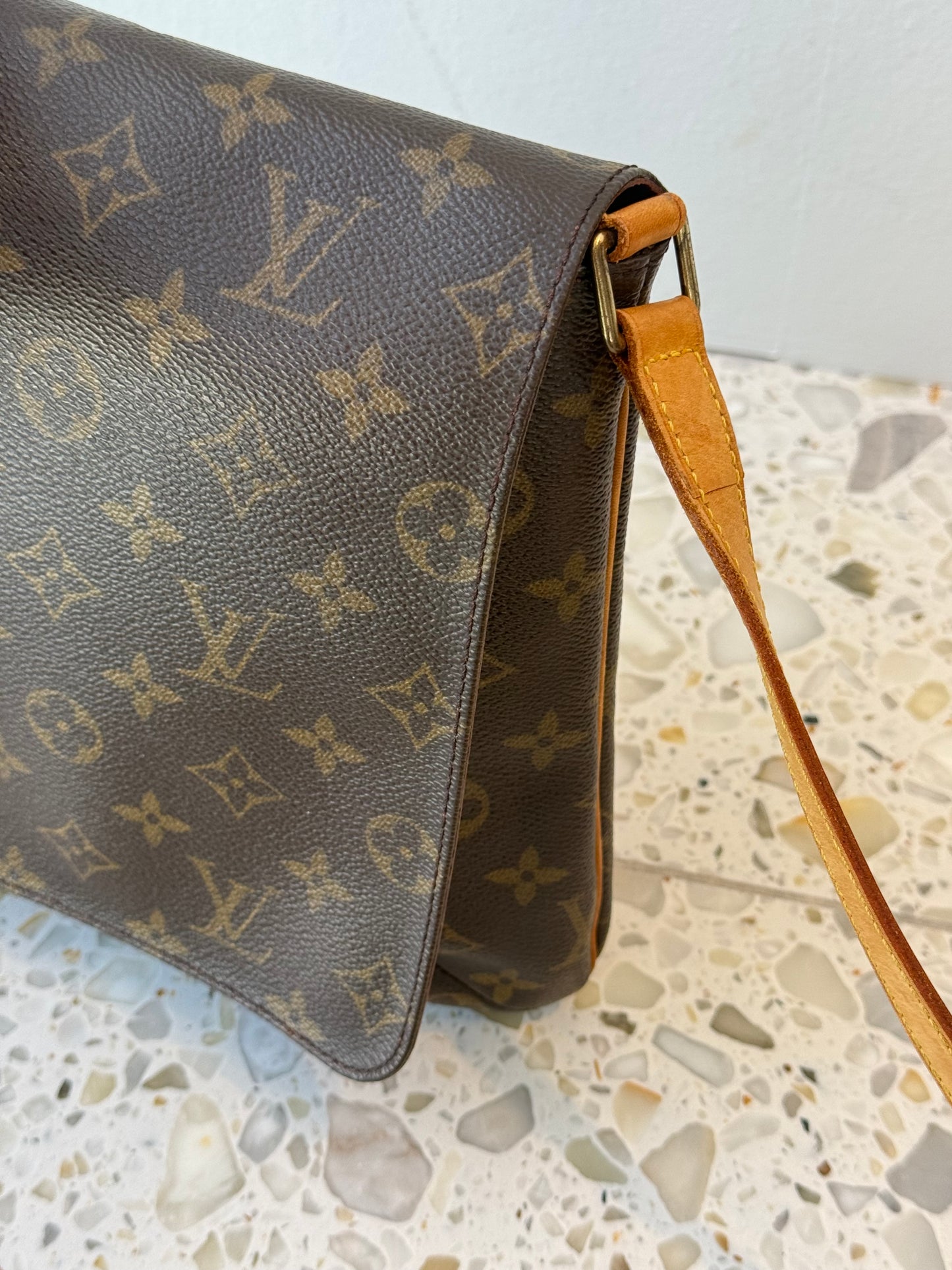 Louis Vuitton Salsa