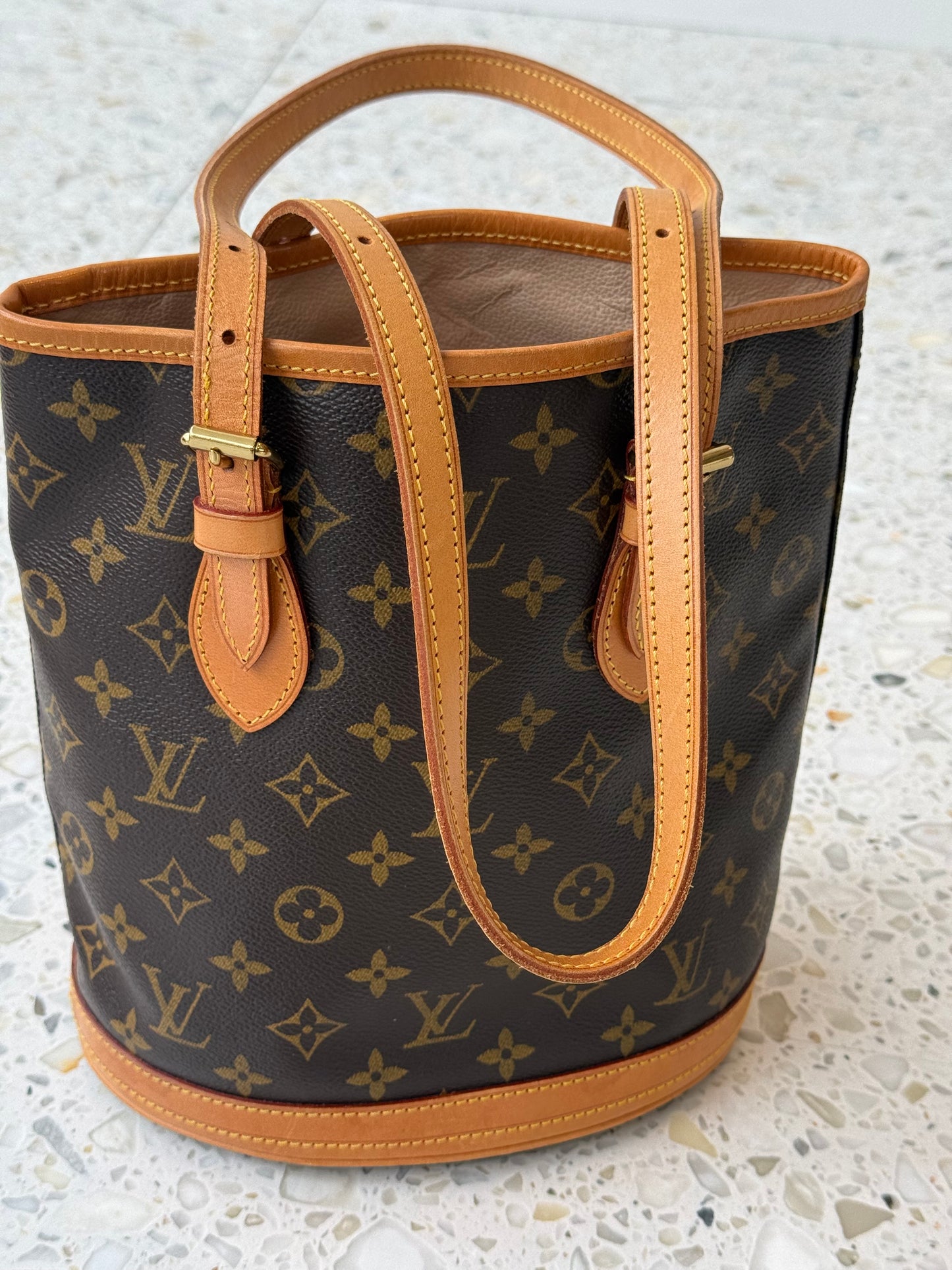 Louis Vuitton Bucket PM