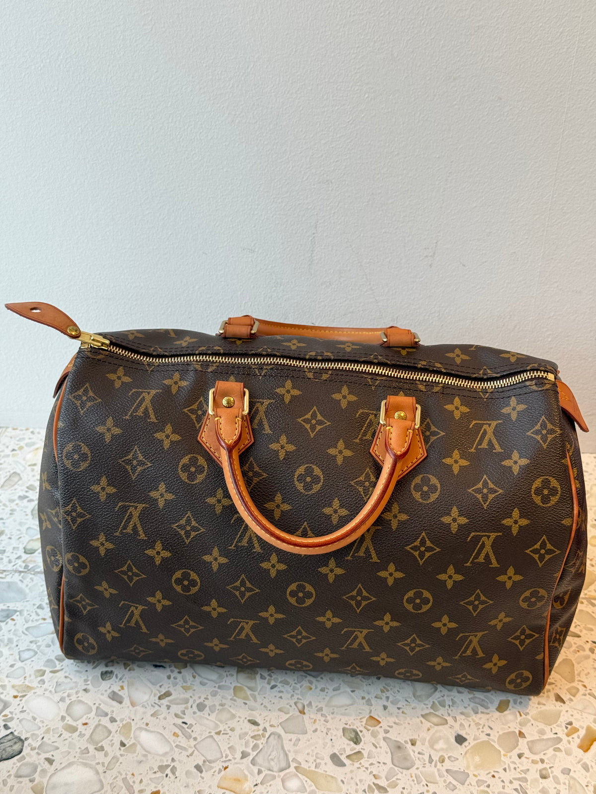 Louis Vuitton Speedy 35