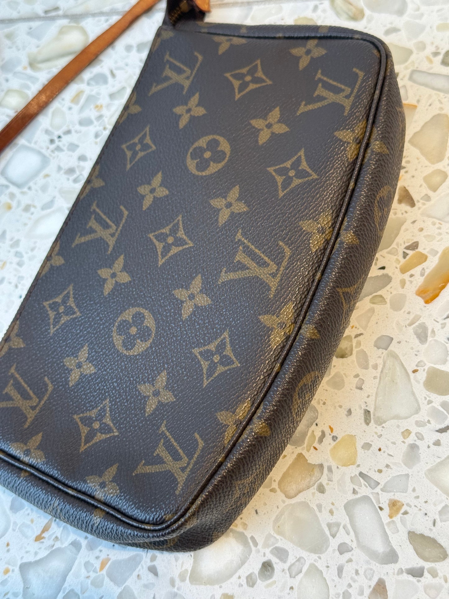 Louis Vuitton Pochette