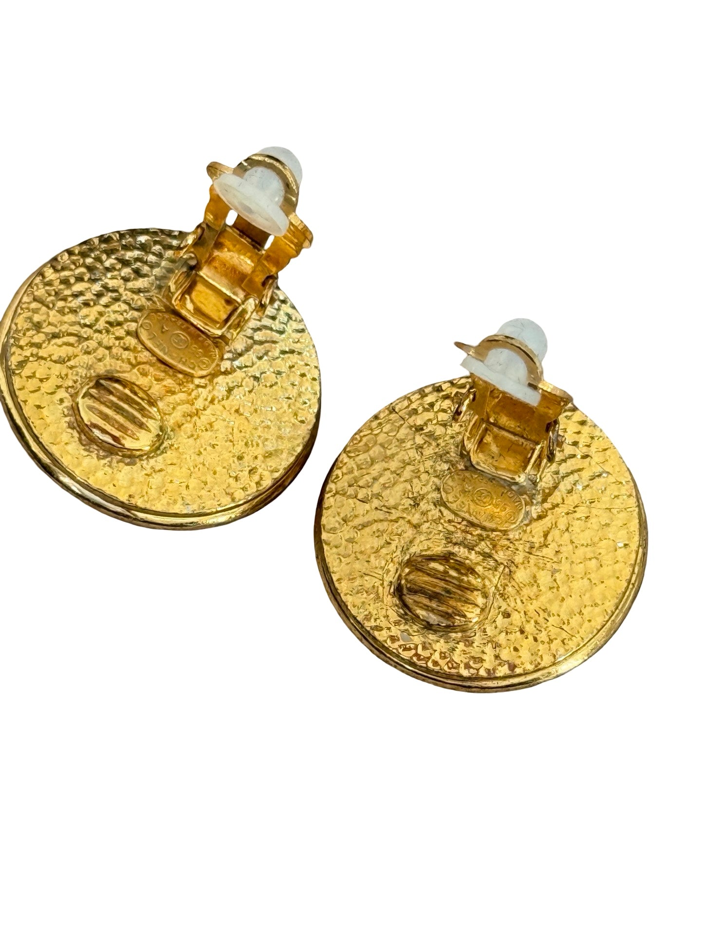 Chanel Clip On