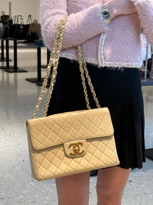 Chanel Matelasse 30