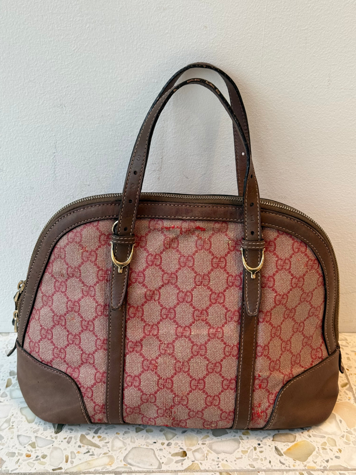 AUKSJON: GUCCI VESKE