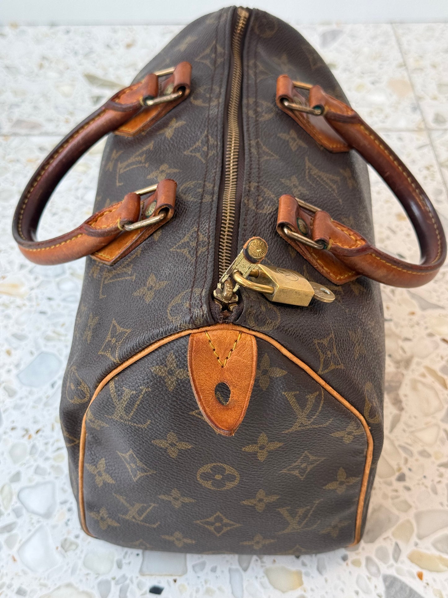 Louis Vuitton Speedy 25