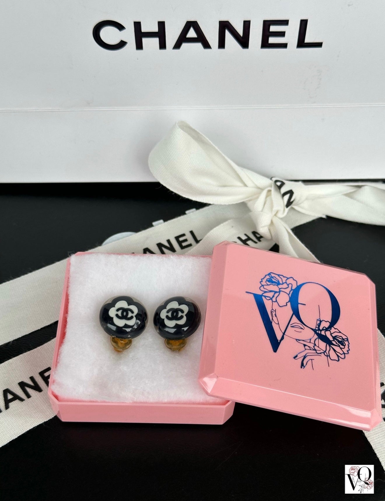 Chanel Clip On