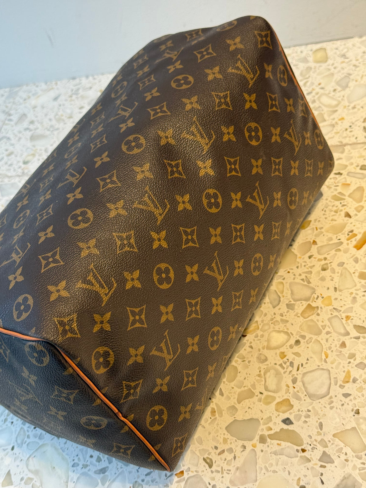 Louis Vuitton Speedy 35
