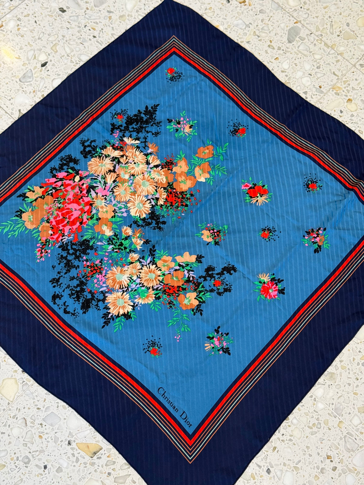 Christian Dior Skjerf