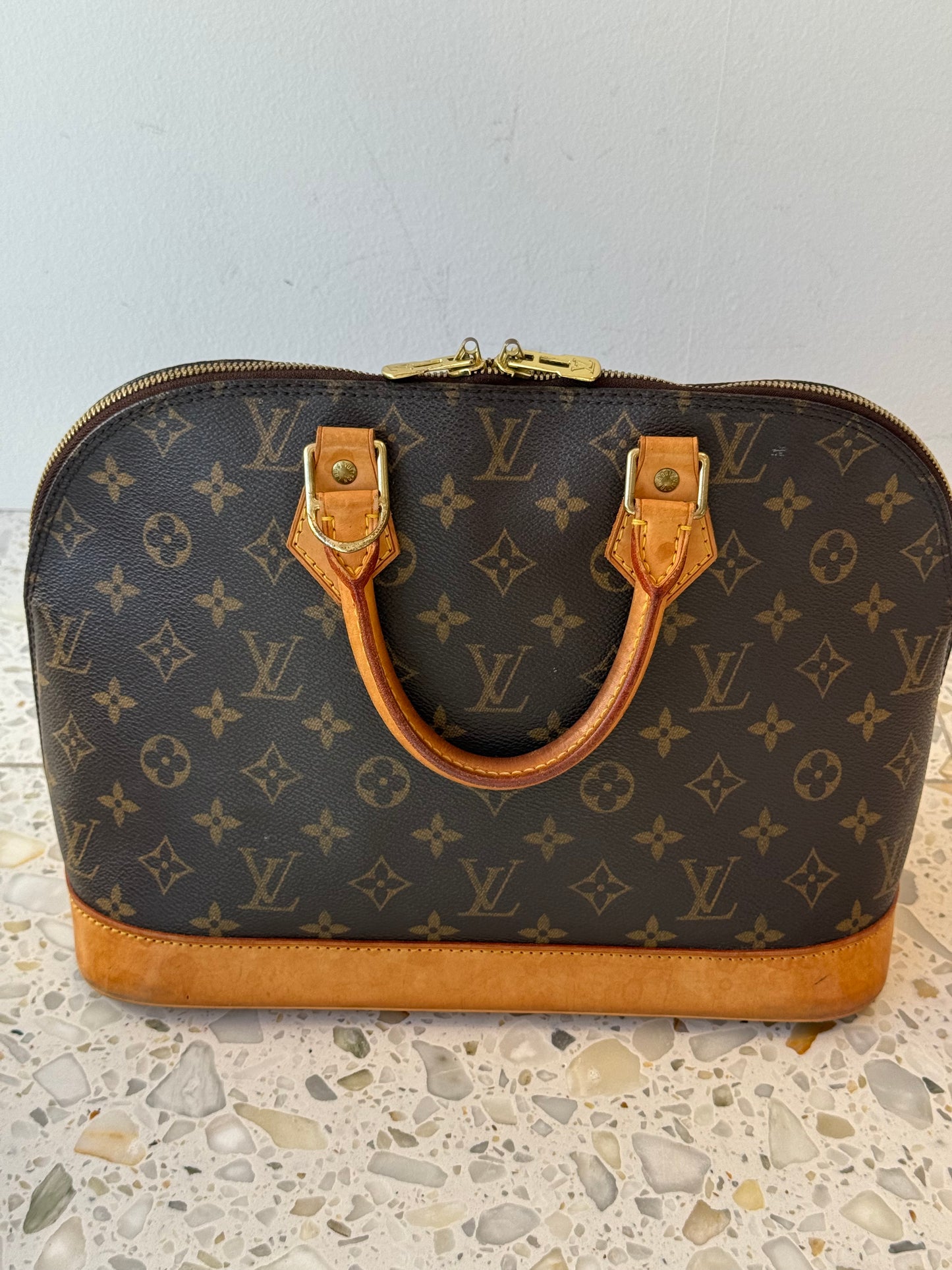 Louis Vuitton Alma