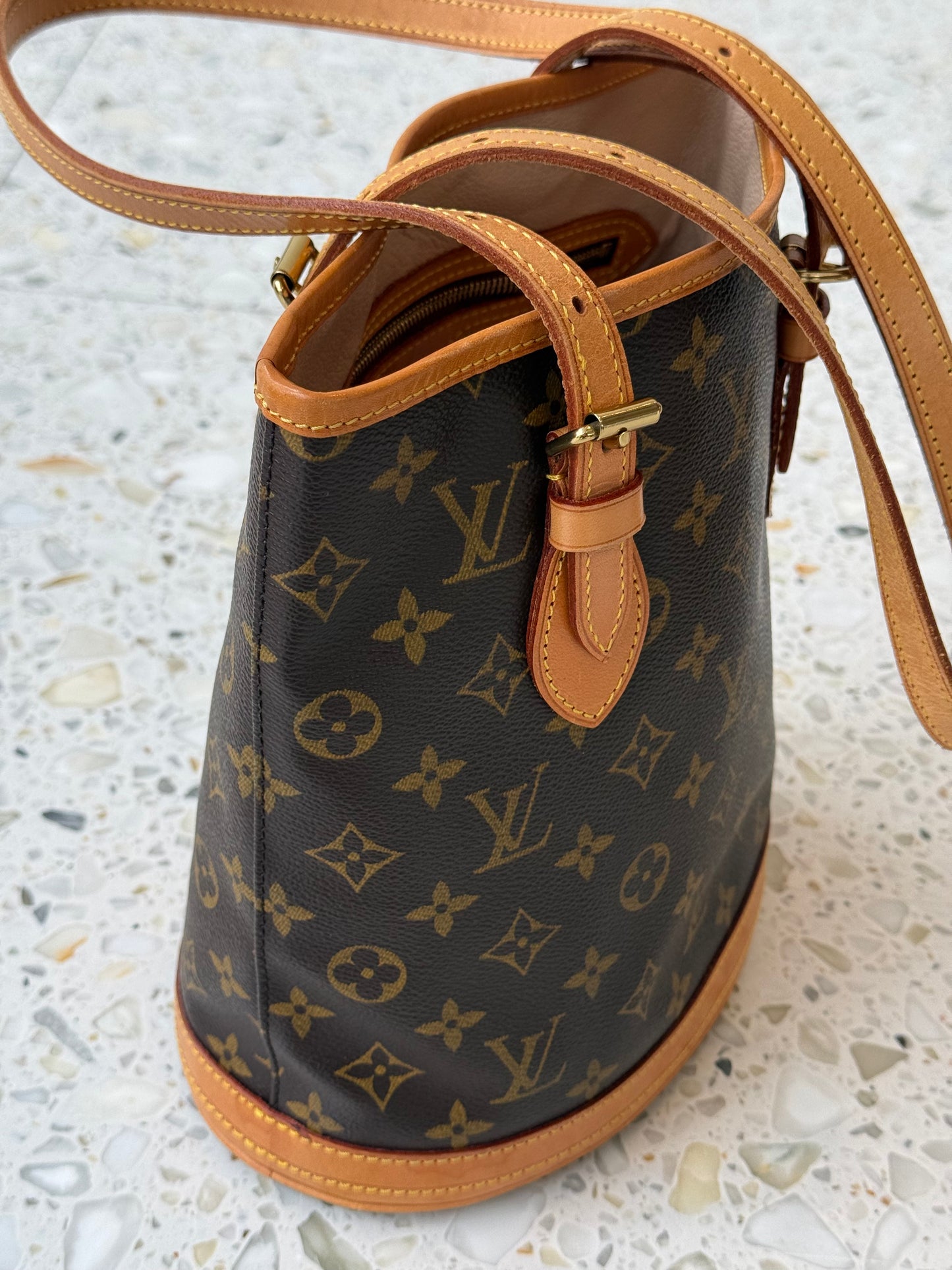 Louis Vuitton Bucket PM