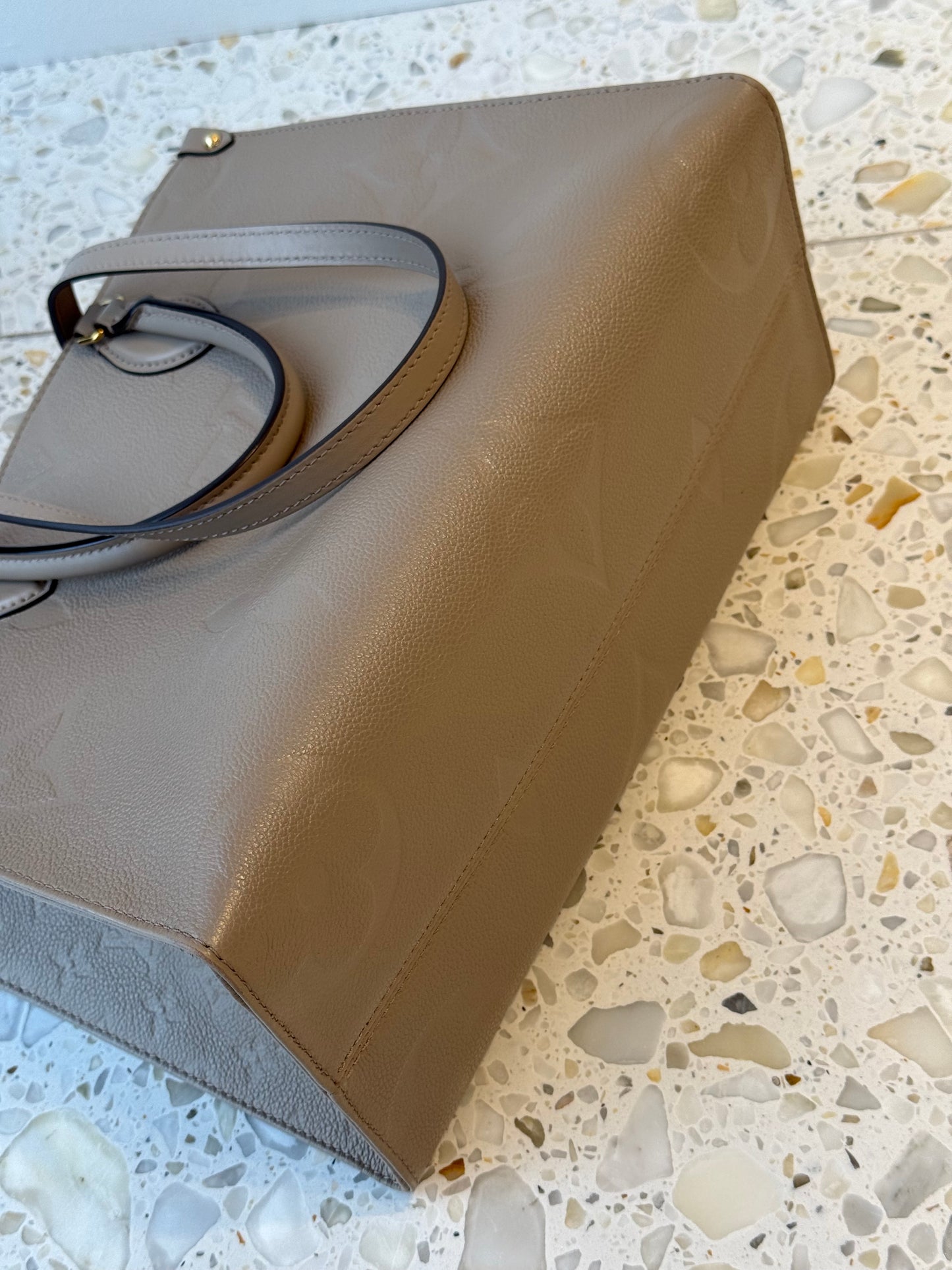 Louis Vuitton Onthego MM