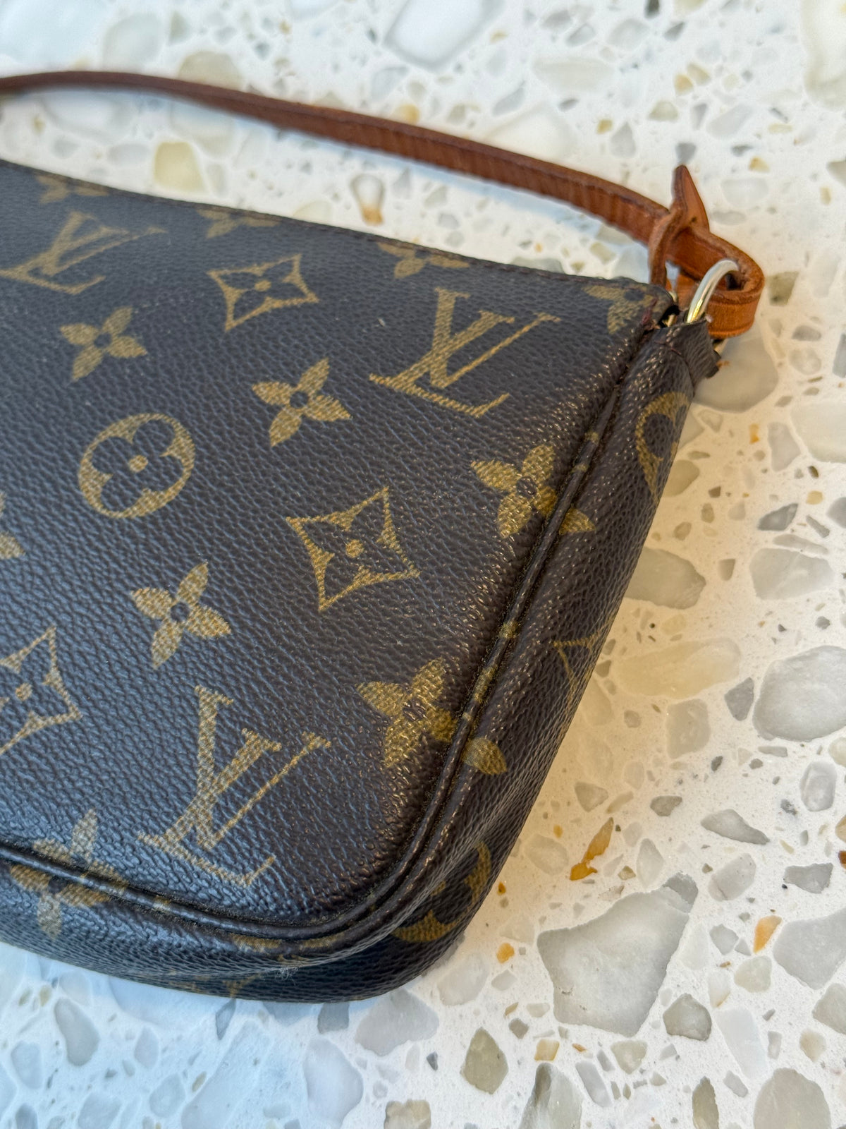 Louis Vuitton Pochette
