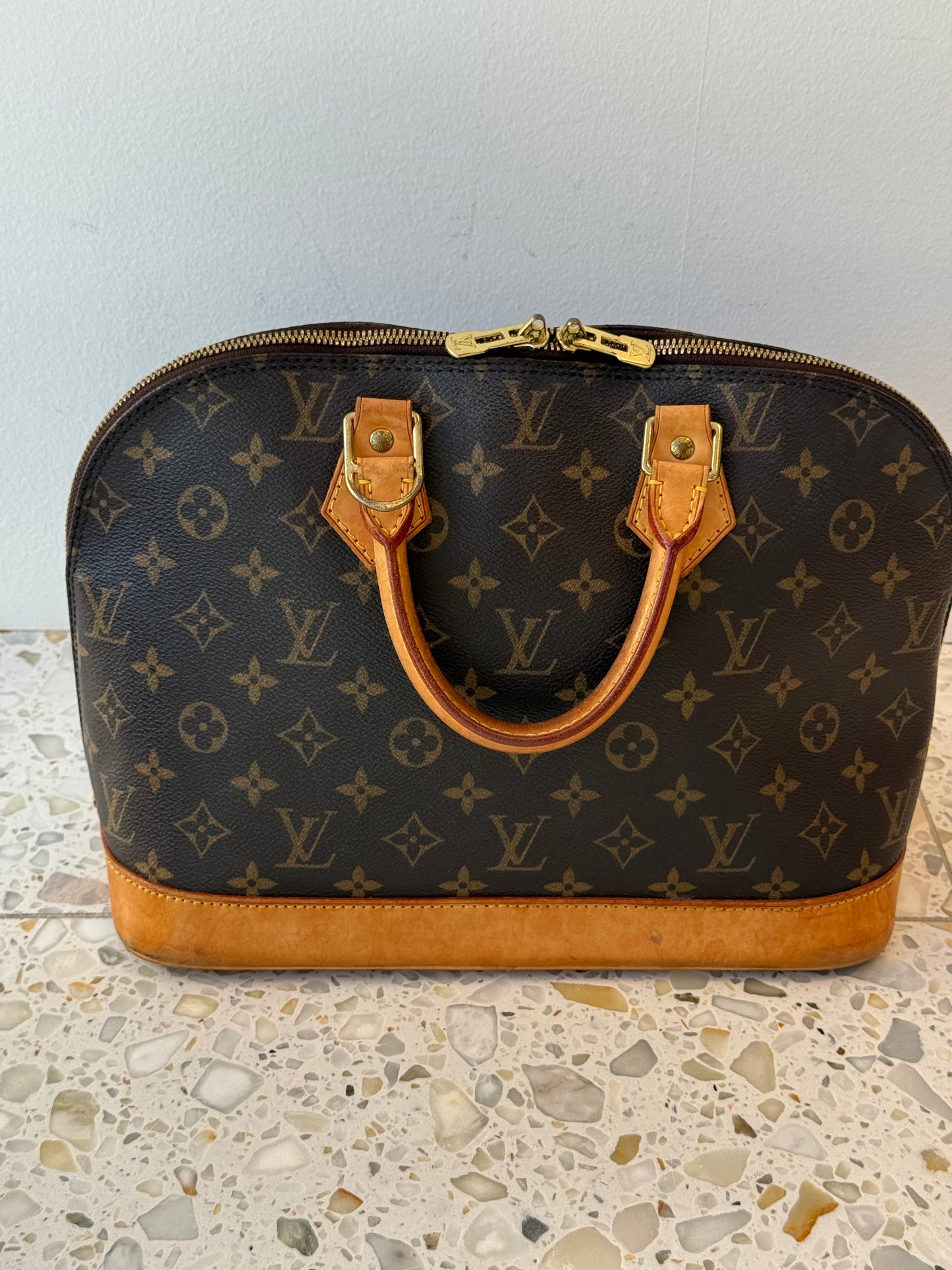 Louis Vuitton Alma