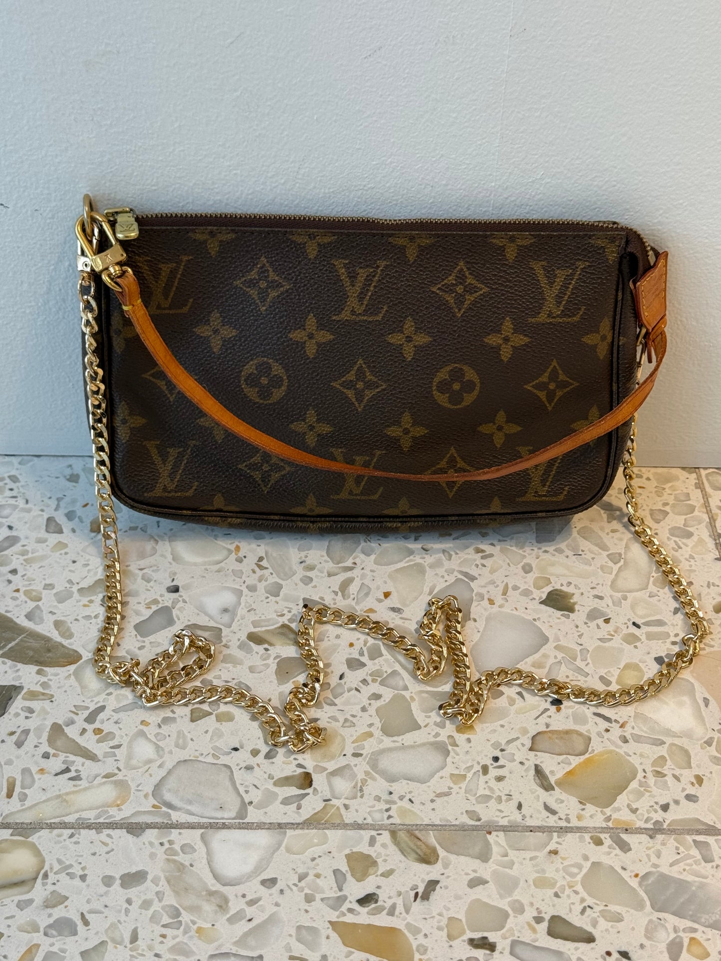 Louis Vuitton Pochette