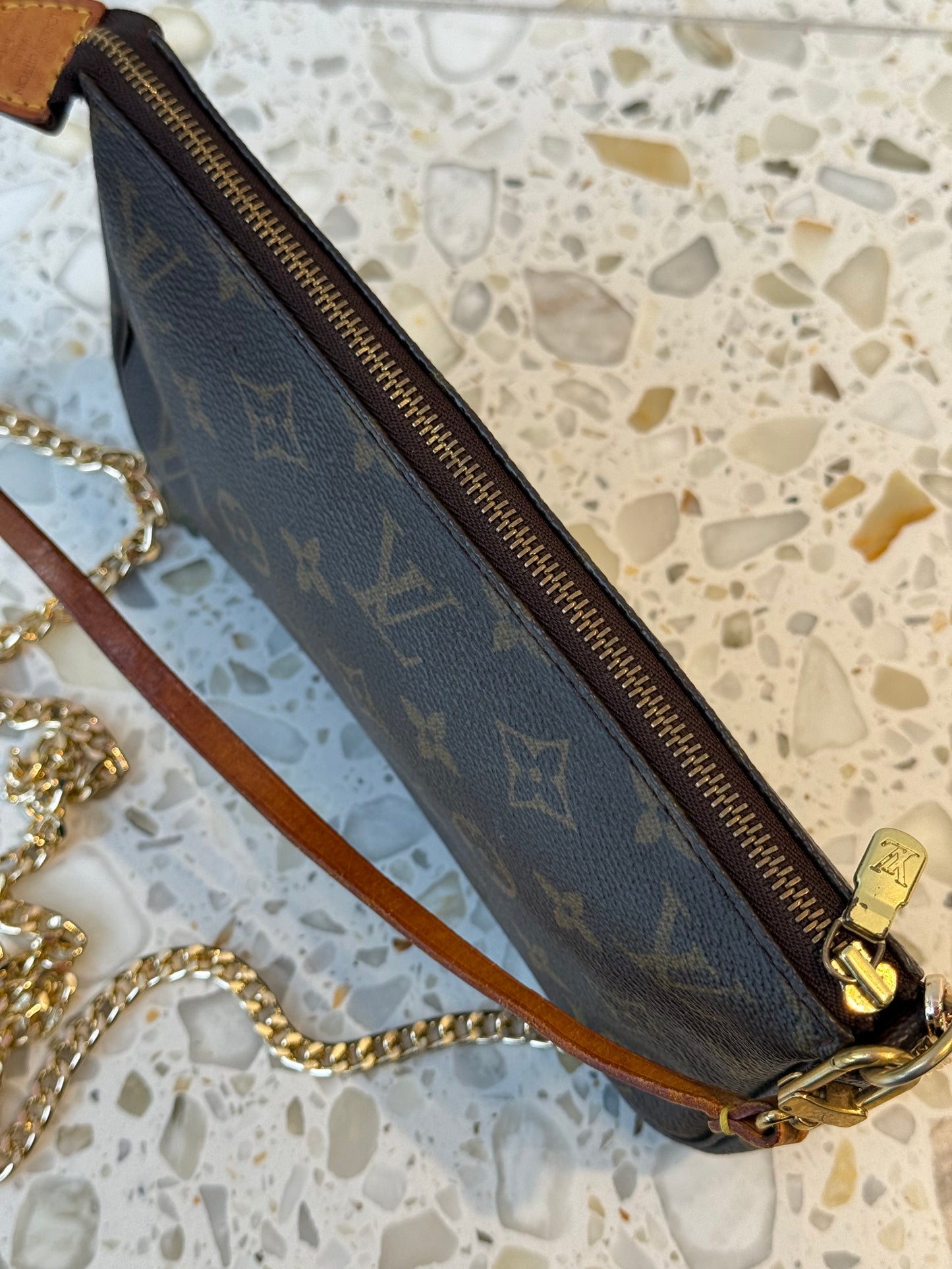 Louis Vuitton Pochette