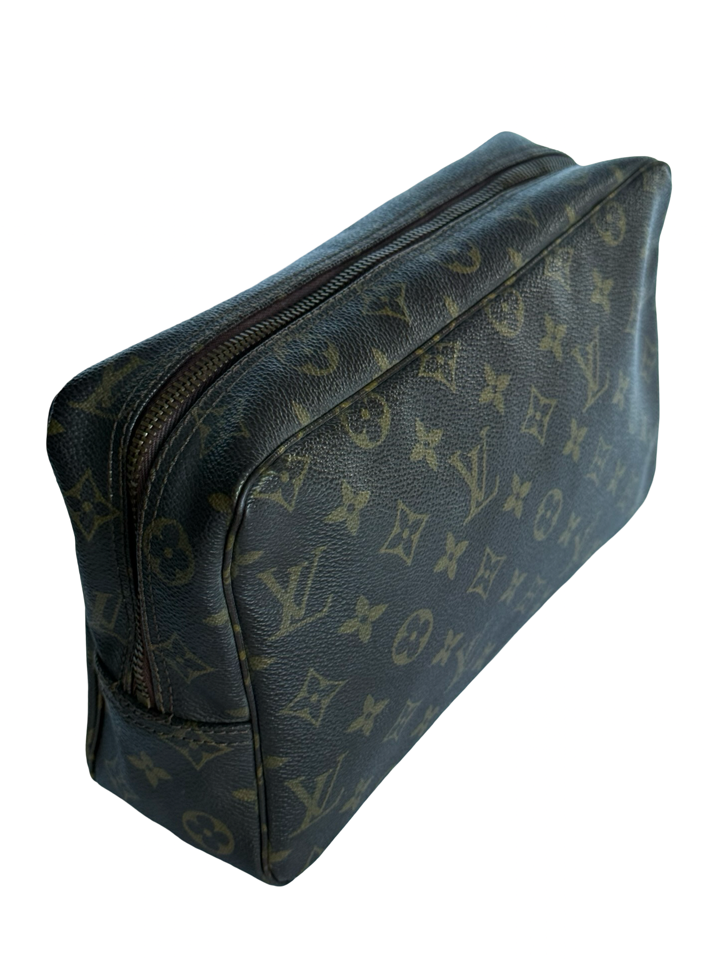 Louis Vuitton Toiletry 28